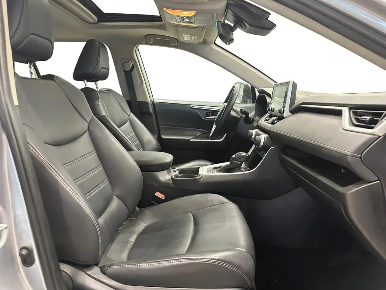 Toyota RAV 4 снимка Toyota RAV 4