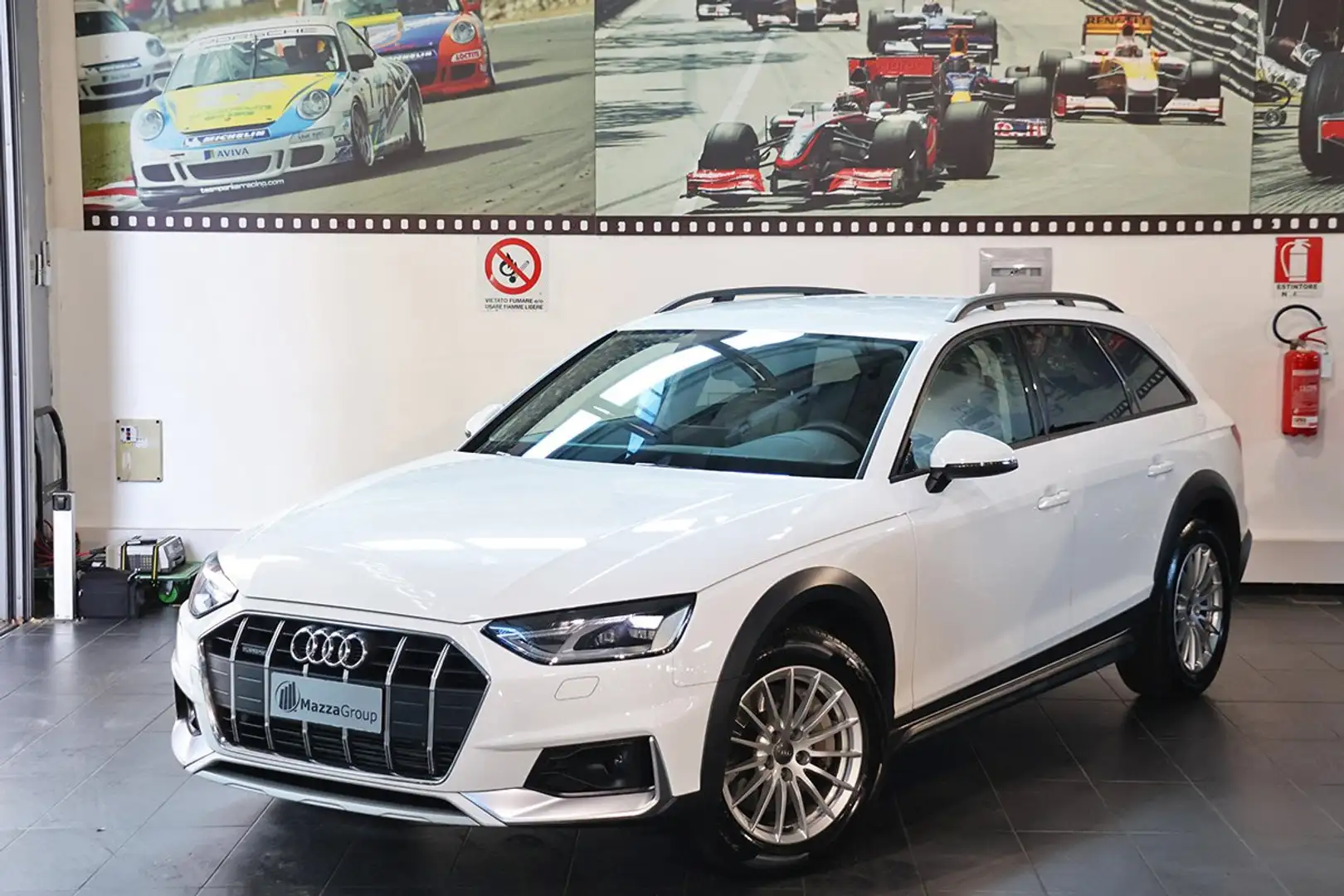 Audi A4 allroad 45 TFSI 245cv S-Tronic Business - SMARTPHONE/LED Weiß - 1