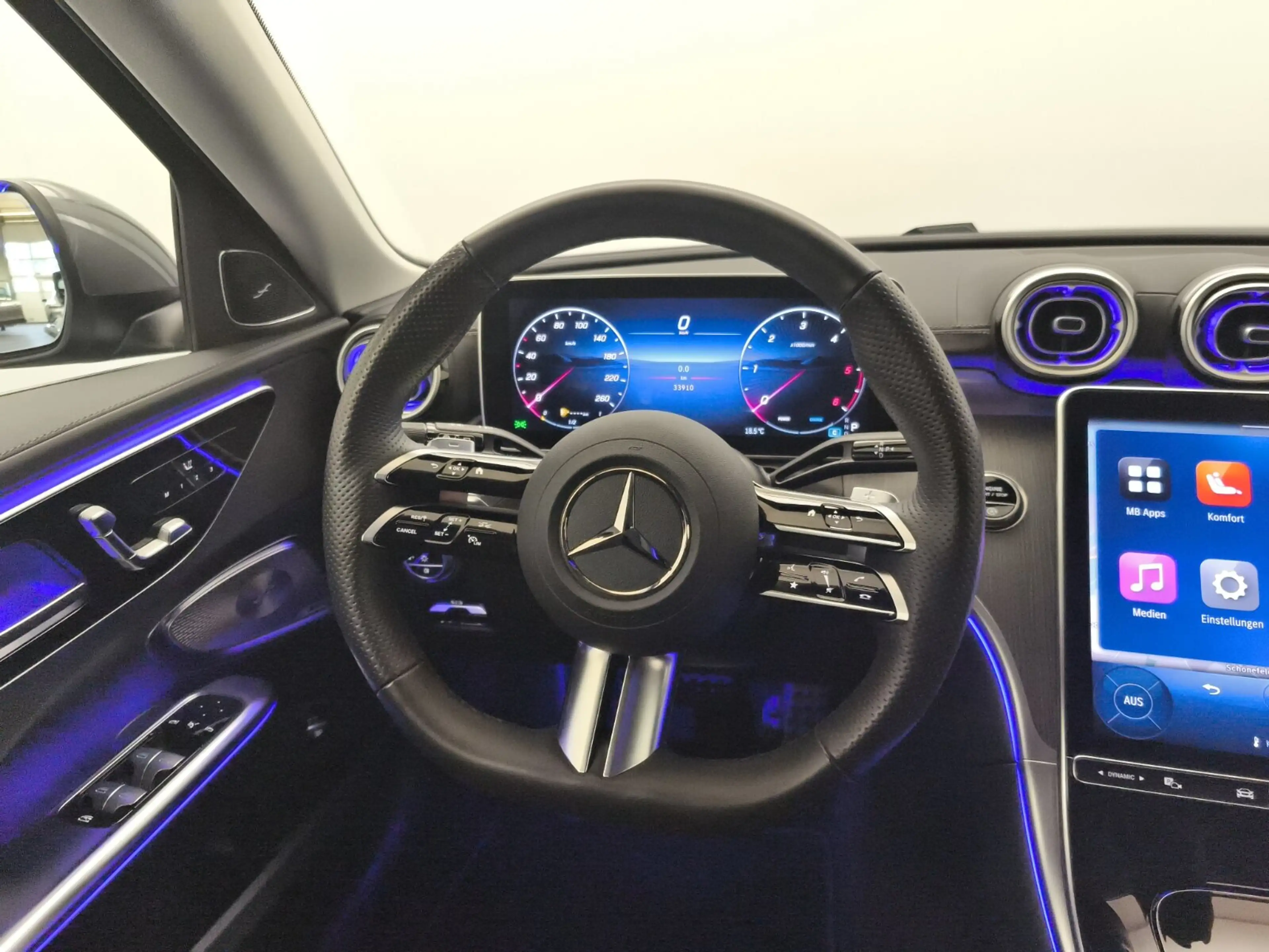 Mercedes-Benz C 300 C 300 T d AMG Advanced+ FahrassiPlus Burmester LED — photo 13