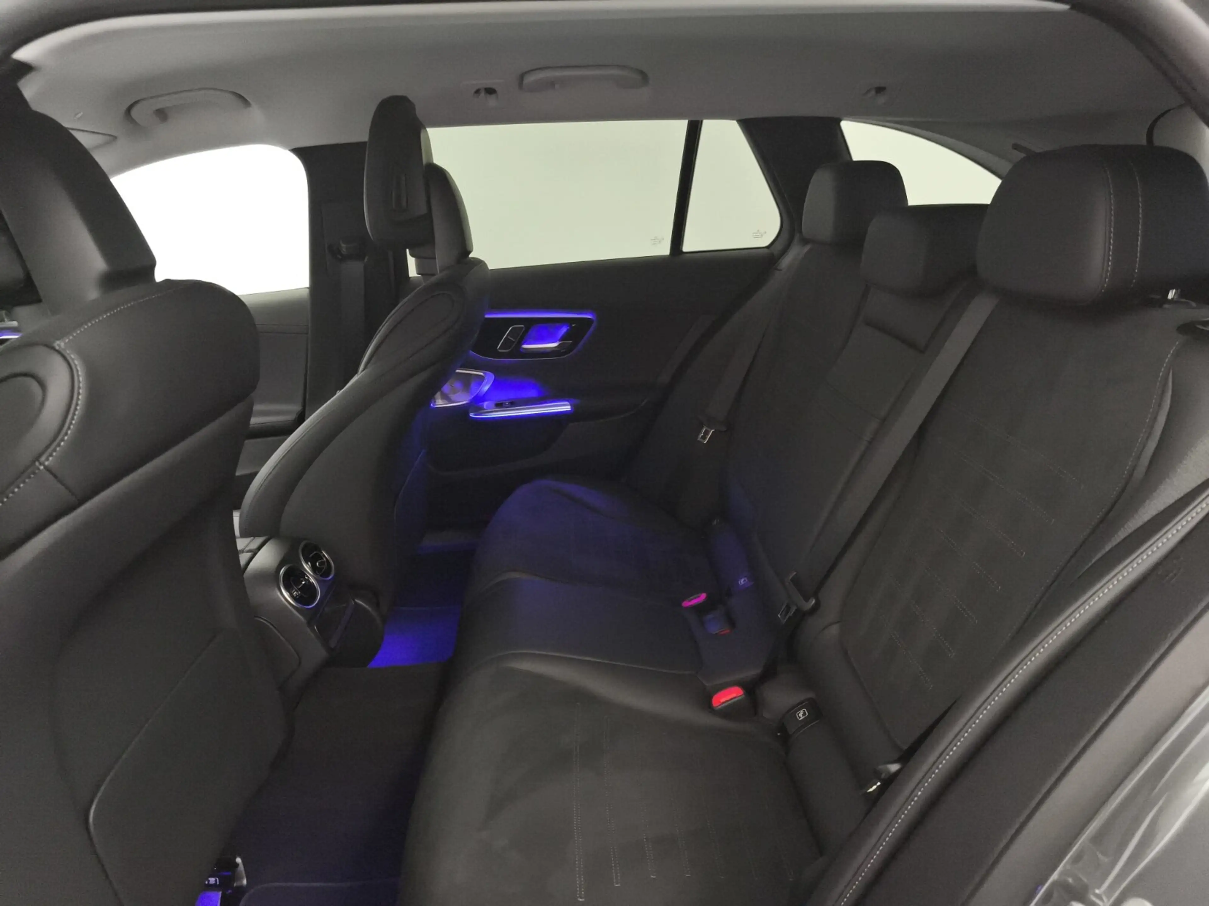 Mercedes-Benz C 300 C 300 T d AMG Advanced+ FahrassiPlus Burmester LED — photo 12