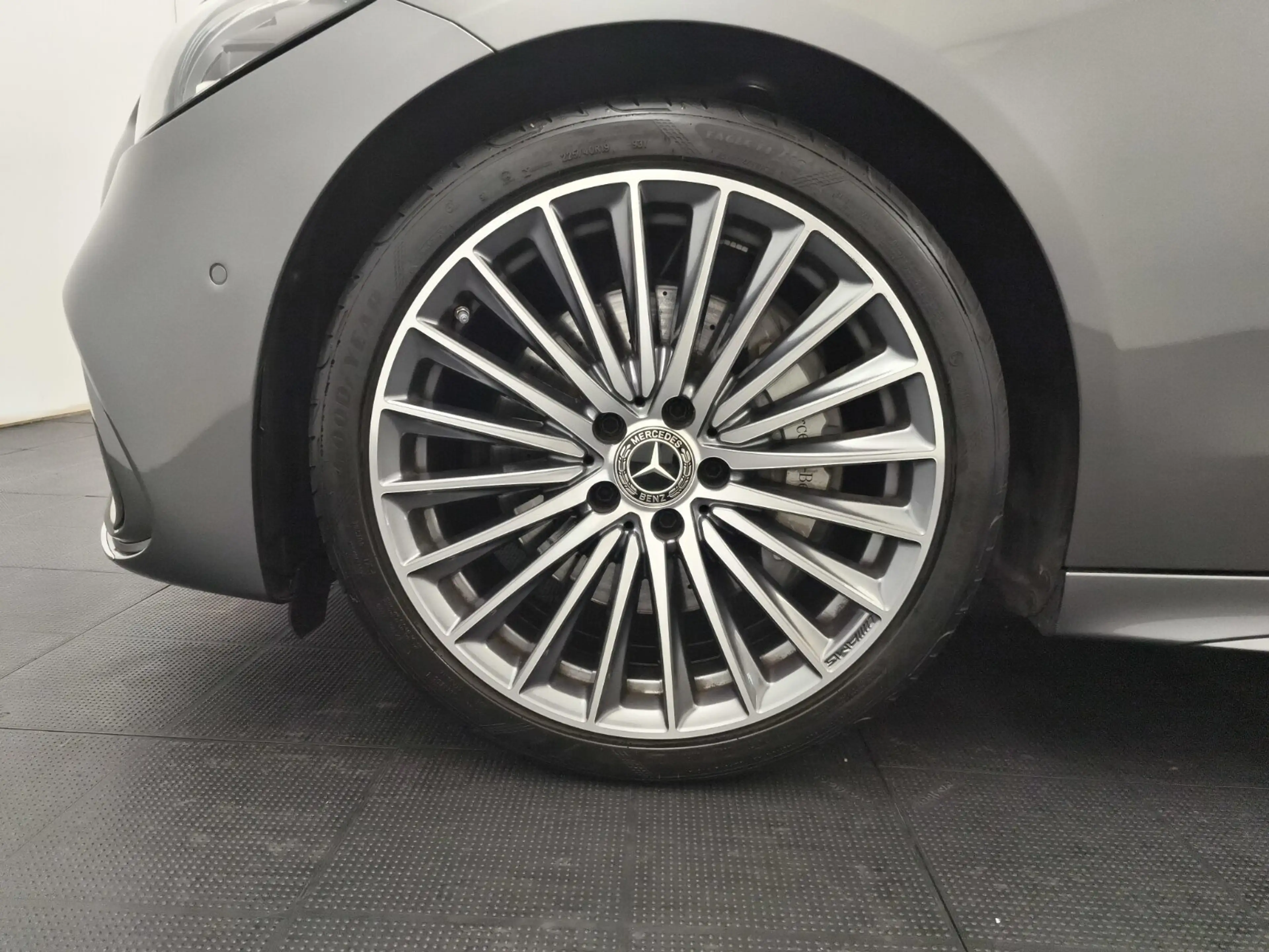 Mercedes-Benz C 300 C 300 T d AMG Advanced+ FahrassiPlus Burmester LED — photo 9