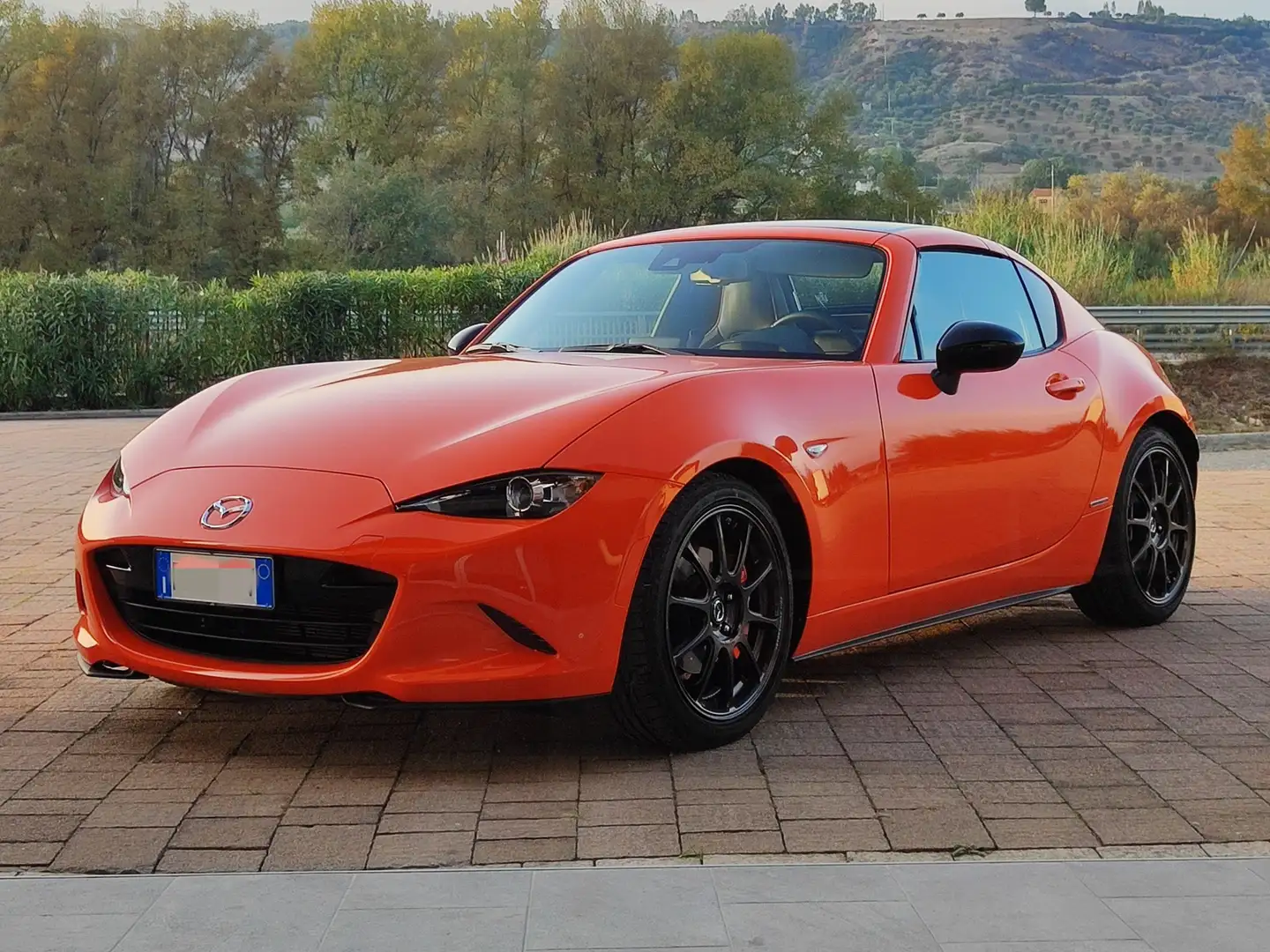 Mazda MX-5 MX-5 2.0 30th Anniversary 184cv RF Arancione - 1