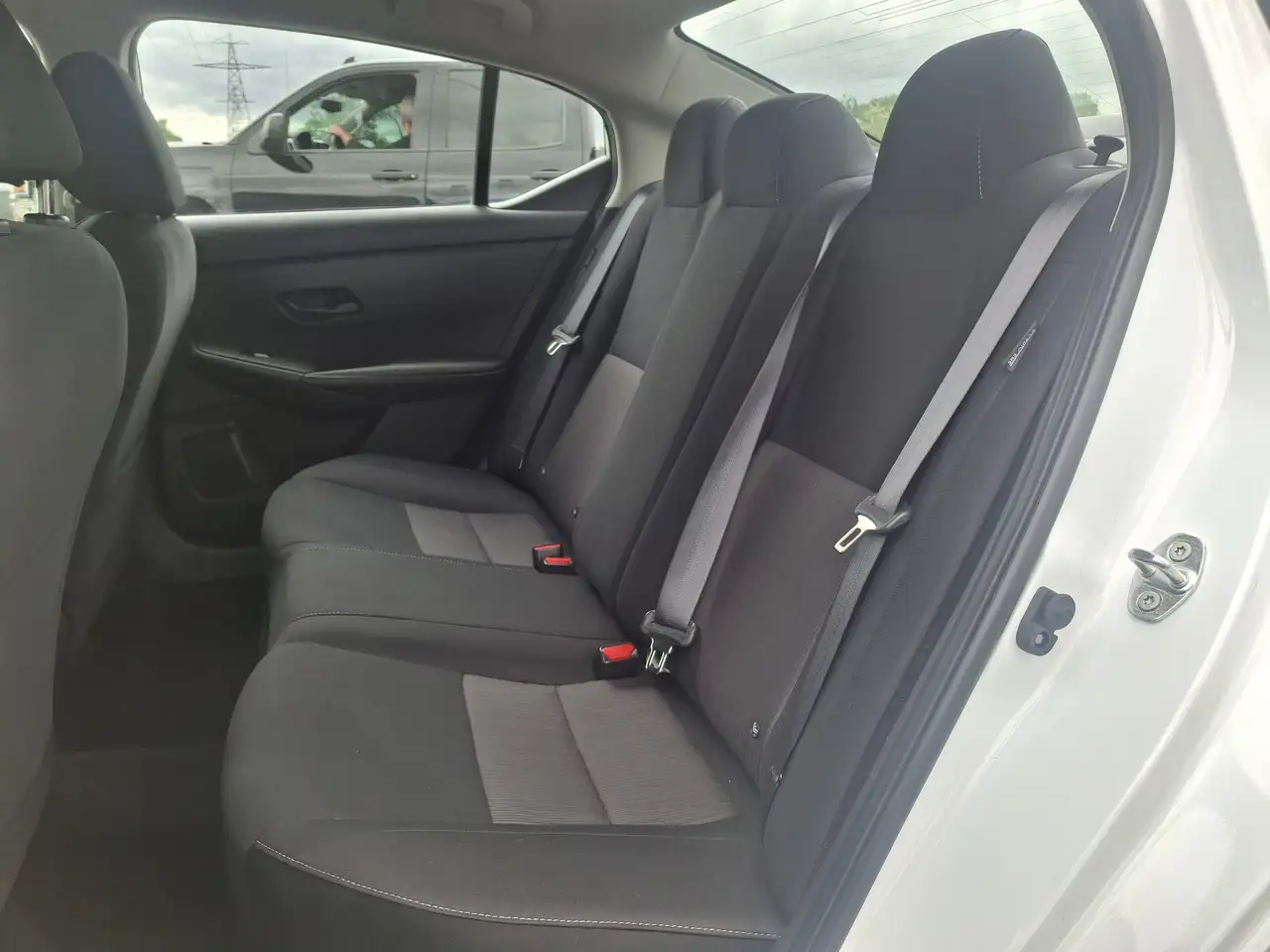 Nissan Sentra снимка Nissan Sentra