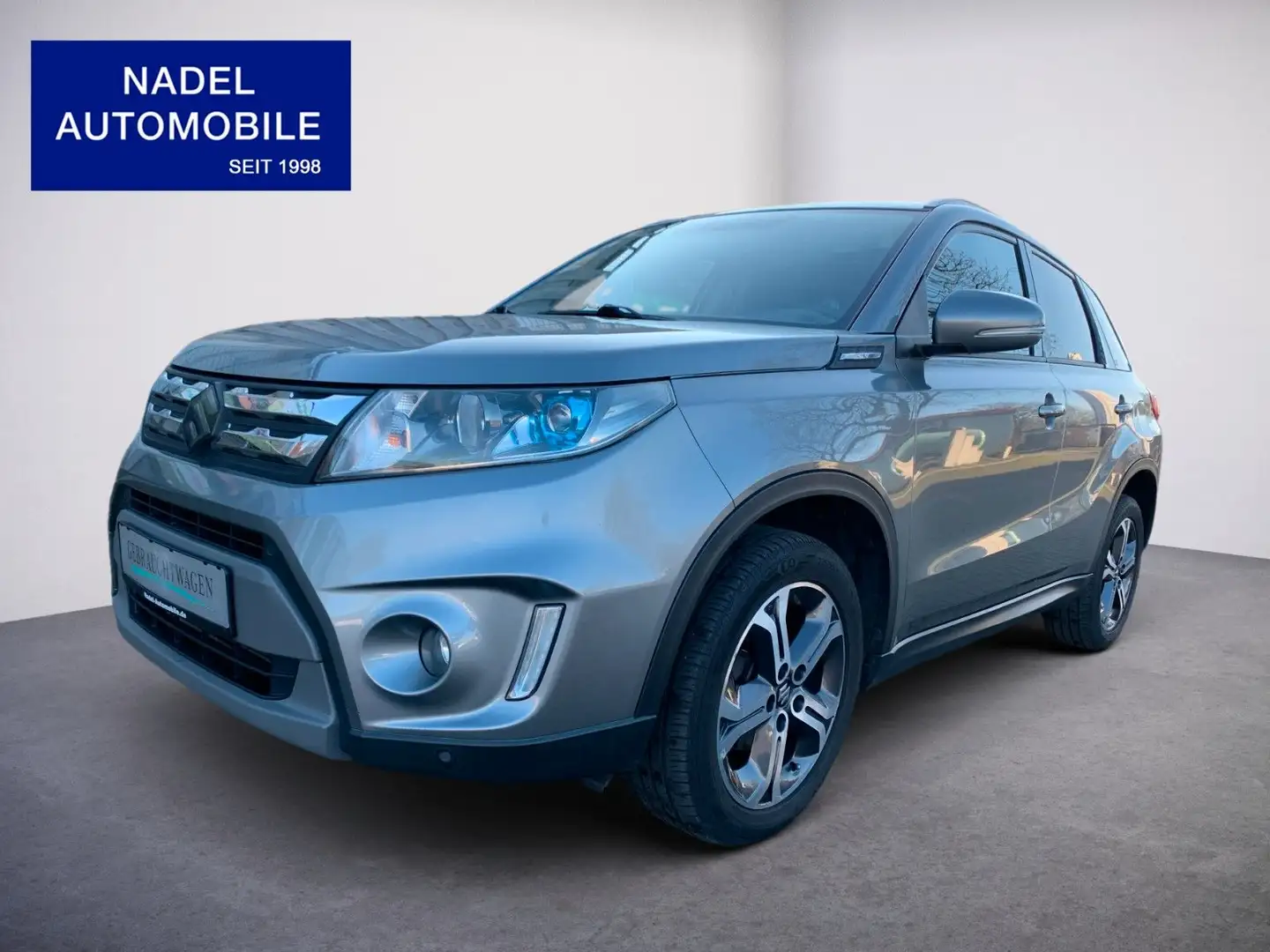 Suzuki Vitara 1.6 DDiS Comfort/Navi/Panoramadach Grau - 1