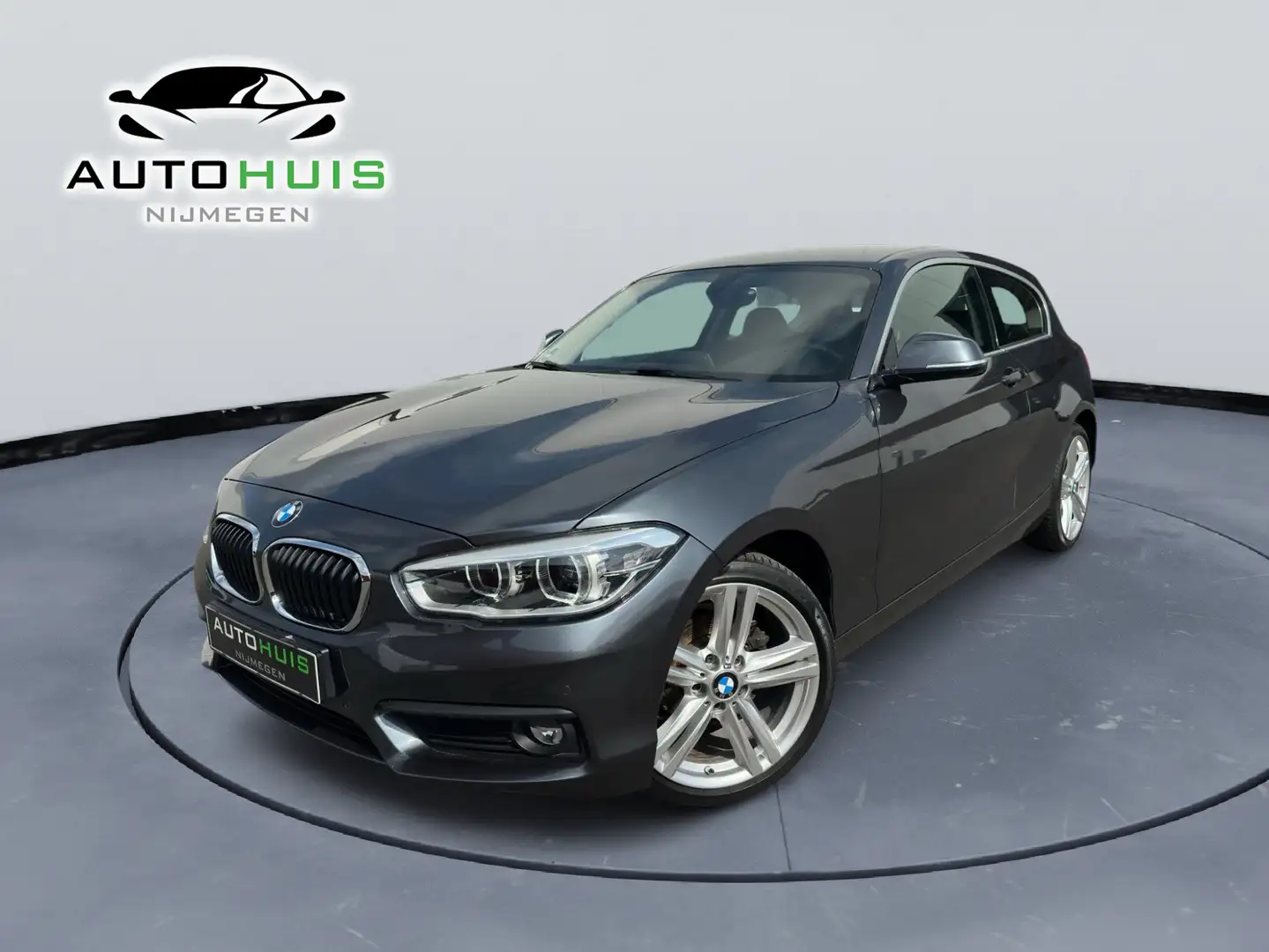 BMW 118 1-serie 118i Advantage Led Navigatiesysteem 18" lm Gris - 1