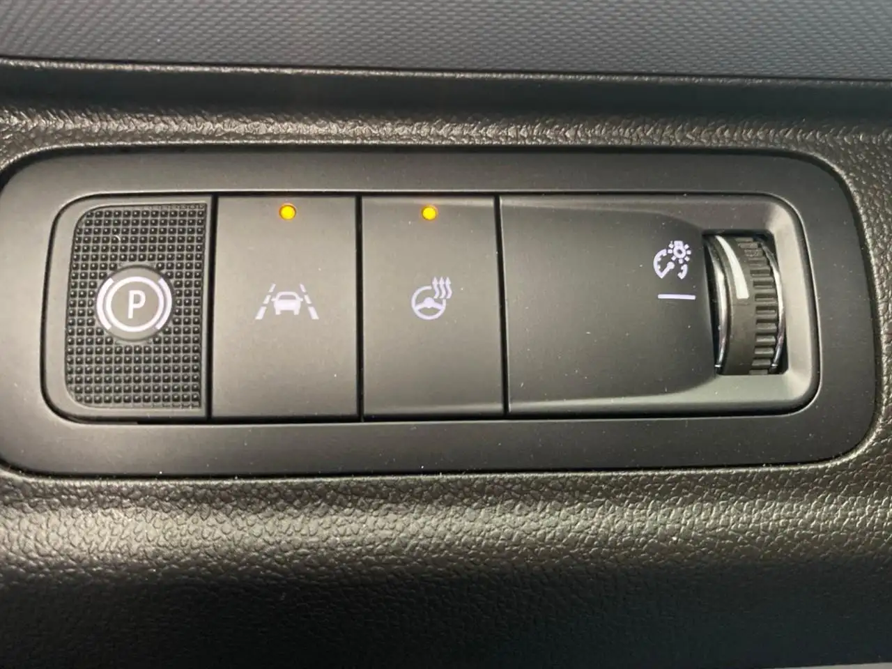 Chevrolet Bolt снимка Chevrolet Bolt