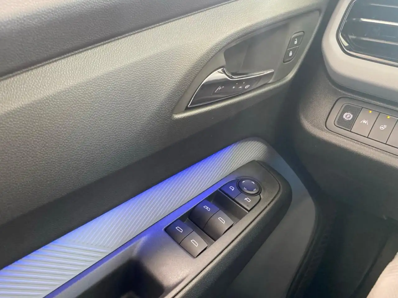Chevrolet Bolt снимка Chevrolet Bolt