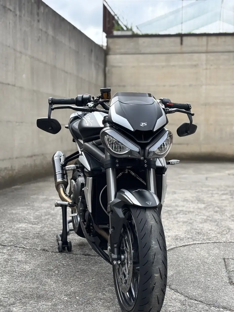 Triumph Street Triple RS - 2