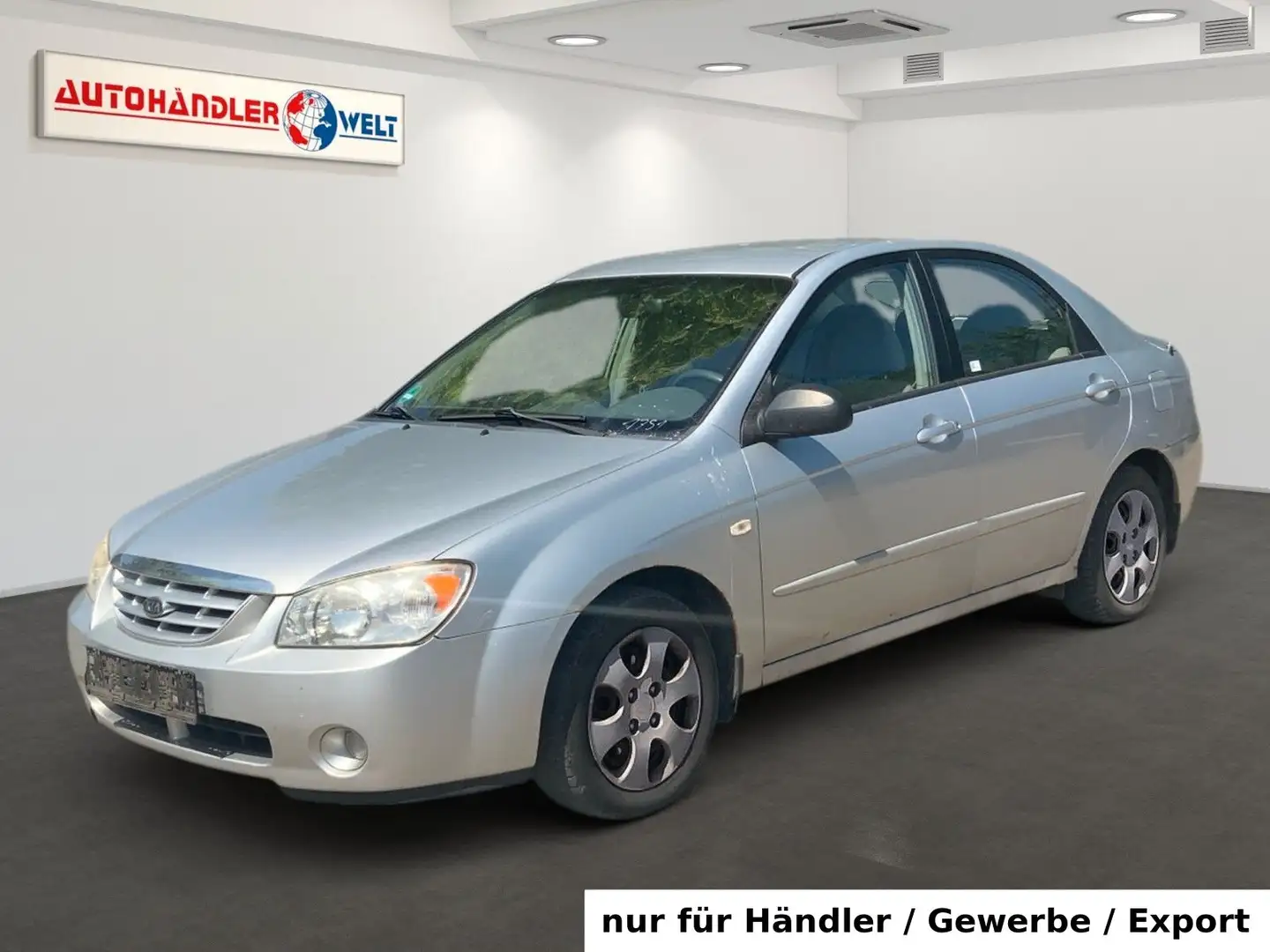 Kia Cerato 1.6 LX Lim. Klimaanlage Silber - 1