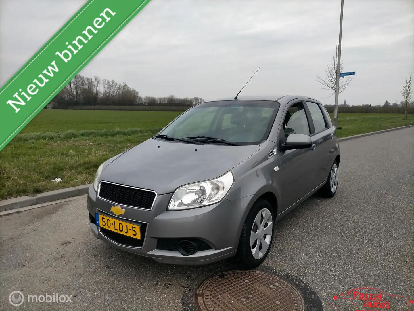 Chevrolet Aveo 1.2 16V LS airco nap nw apk Gris - 1