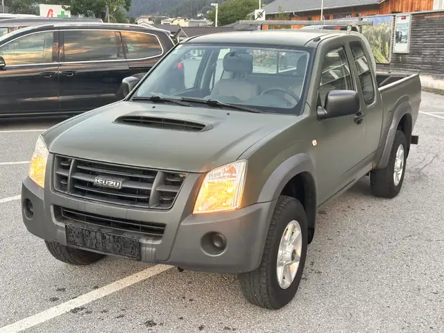 Isuzu D-Max Single Cab / PickUp / Allrad / Matt Grün