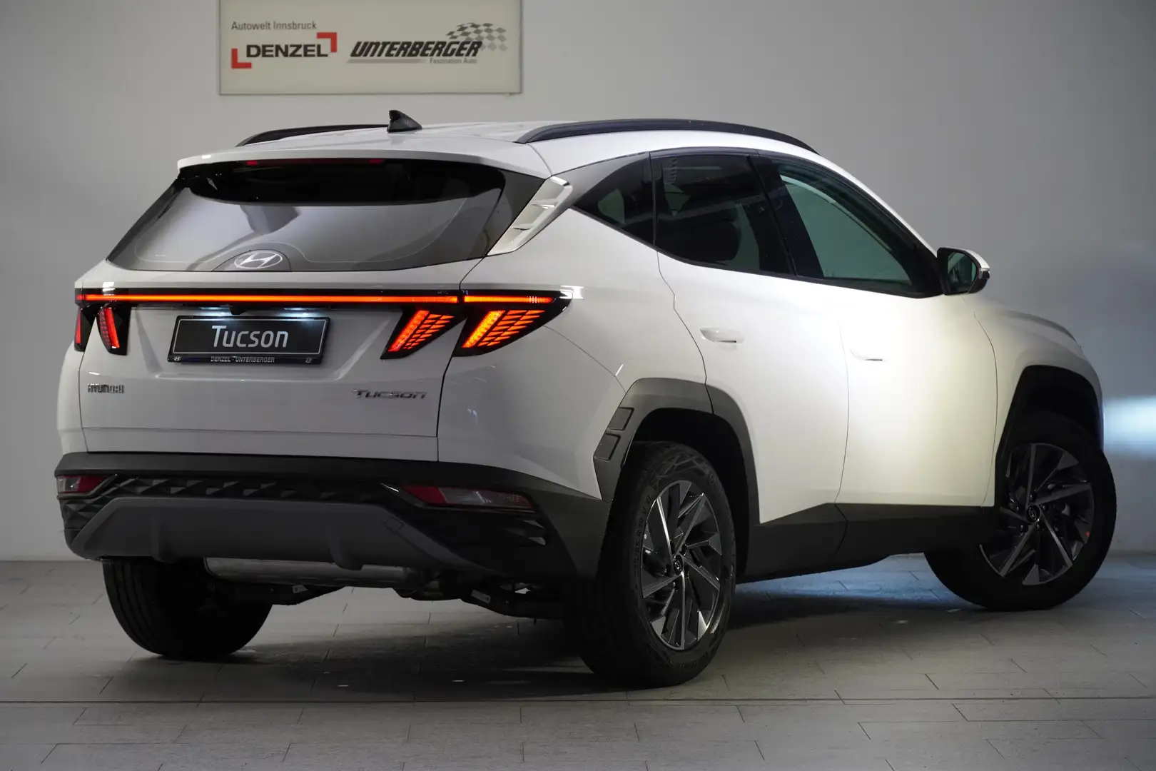 Hyundai TUCSON NX4 Smart Line 1,6 T-GDi 2WD t5bs1-PP3 Weiß - 2