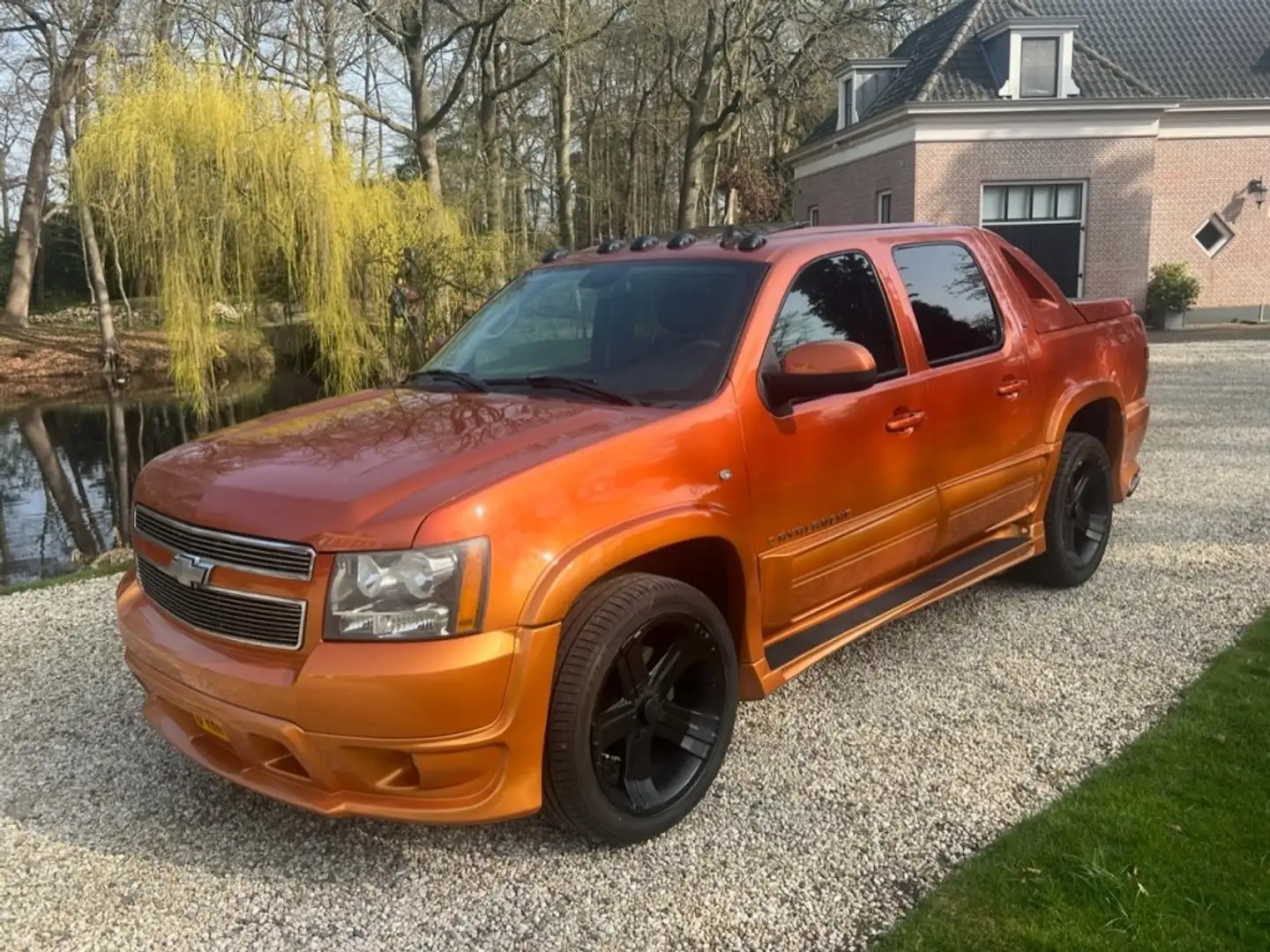 Chevrolet Avalanche 5.3 V8 4x4 Southern Comfort #UNIEK Naranja - 2