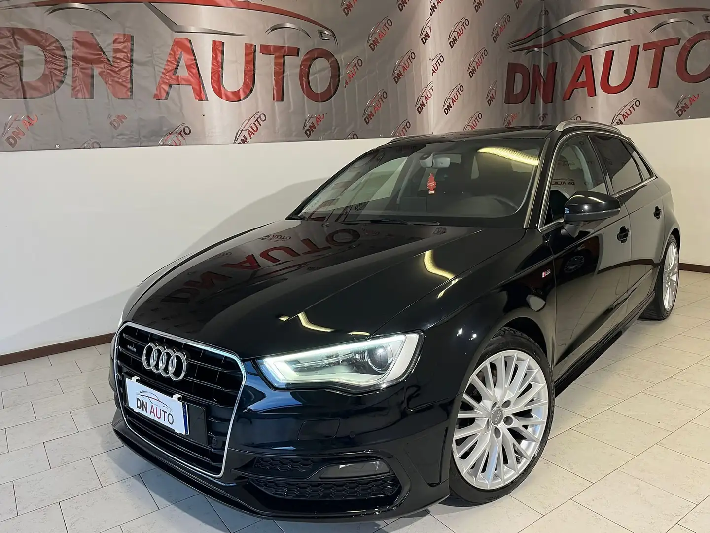 Audi A3 A3 2.0 tdi S.line Quattro Full 184cv s-tronic Schwarz - 1