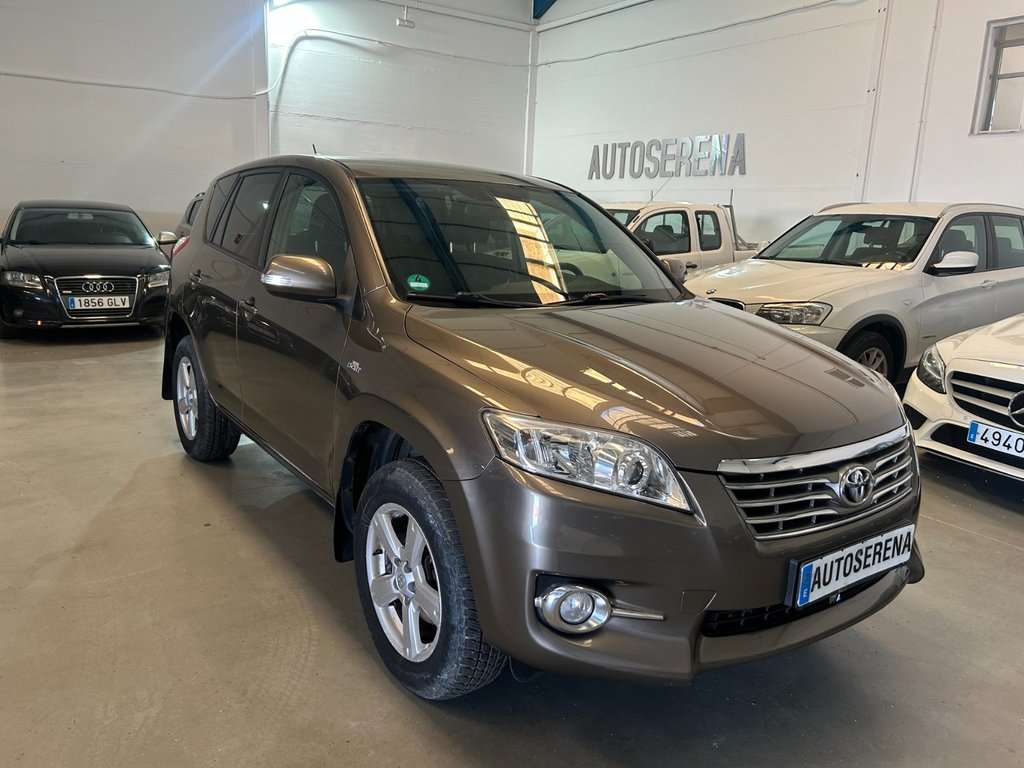 Toyota RAV 4 2.2 D-D-CAT Execut.Cross Sp.Autodr.S 4x4 - foto 1