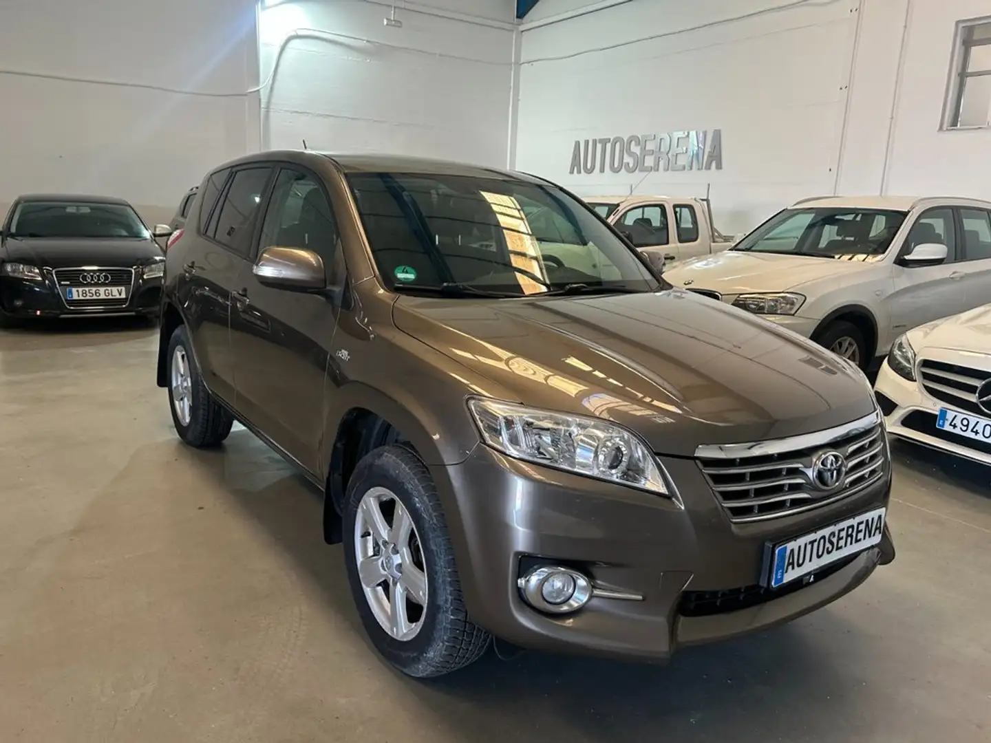 Toyota RAV 4 2.2 D-D-CAT Execut.Cross Sp.Autodr.S 4x4 Brun - 1