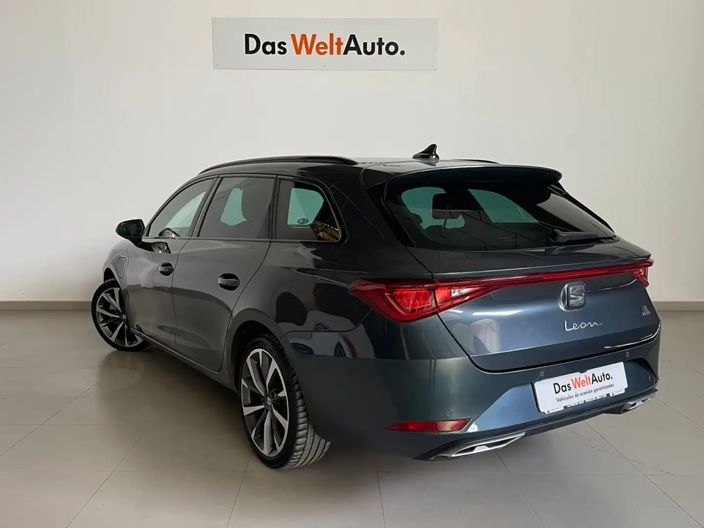 SEAT Leon 1.4 TSI e-Hybrid S&S FR DSG-6 204 Grau - 2