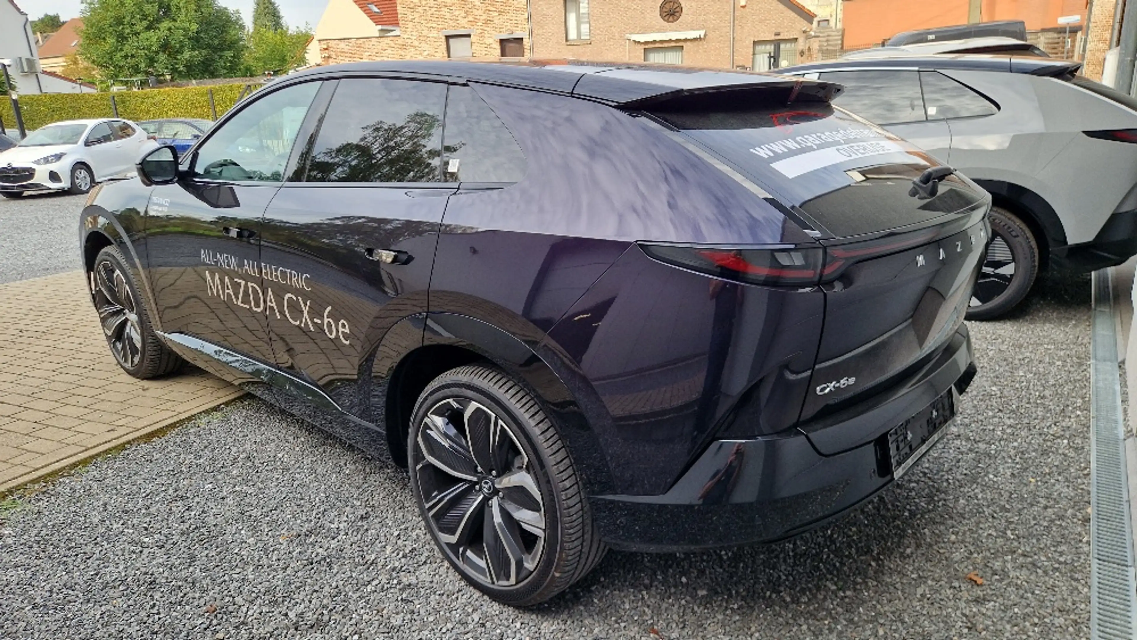 Mazda CX-6e CX-6e 78 kWh Takumi — photo 3