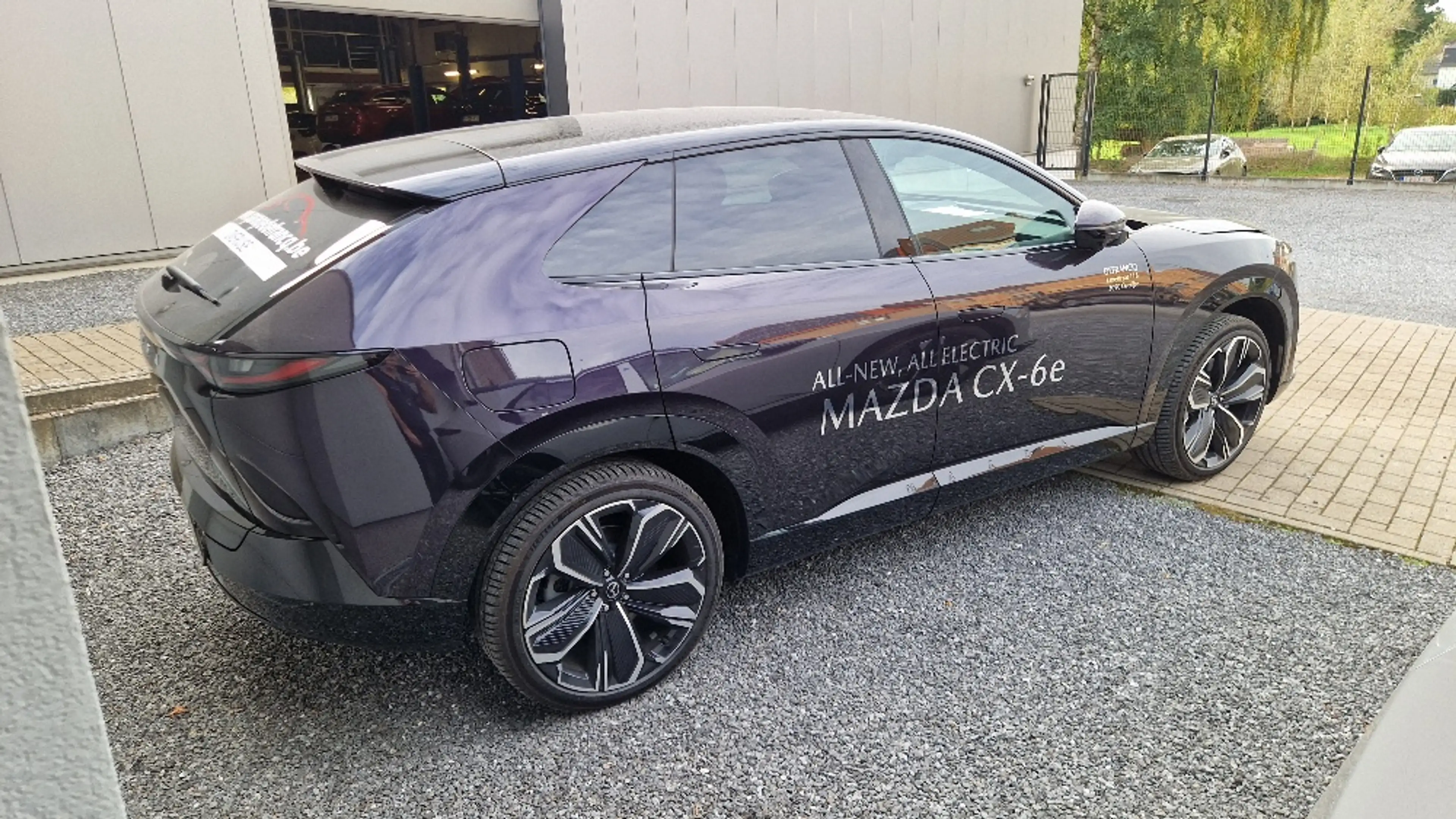 Mazda CX-6e CX-6e 78 kWh Takumi — photo 4