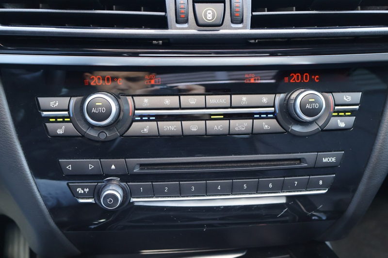 BMW X5 xDrive 35i High Executive / Panodak /Leer/ Trekhaa — photo 24