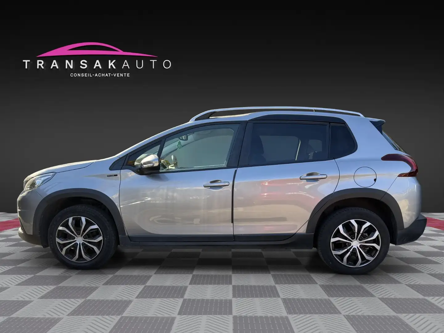 Peugeot 2008 2008 PureTech 82ch S\u0026amp;S BVM5 Signature Gris - 2