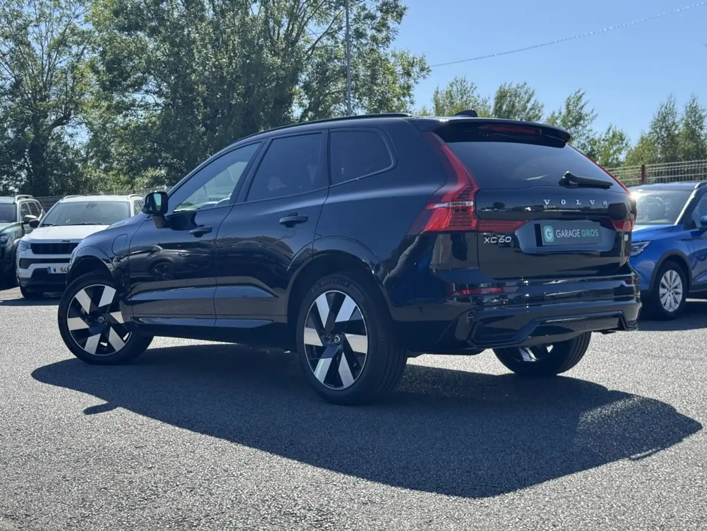Volvo XC60 T8 AWD Hybride rechargeable 310 ch+145 ch Geartron Noir - 2