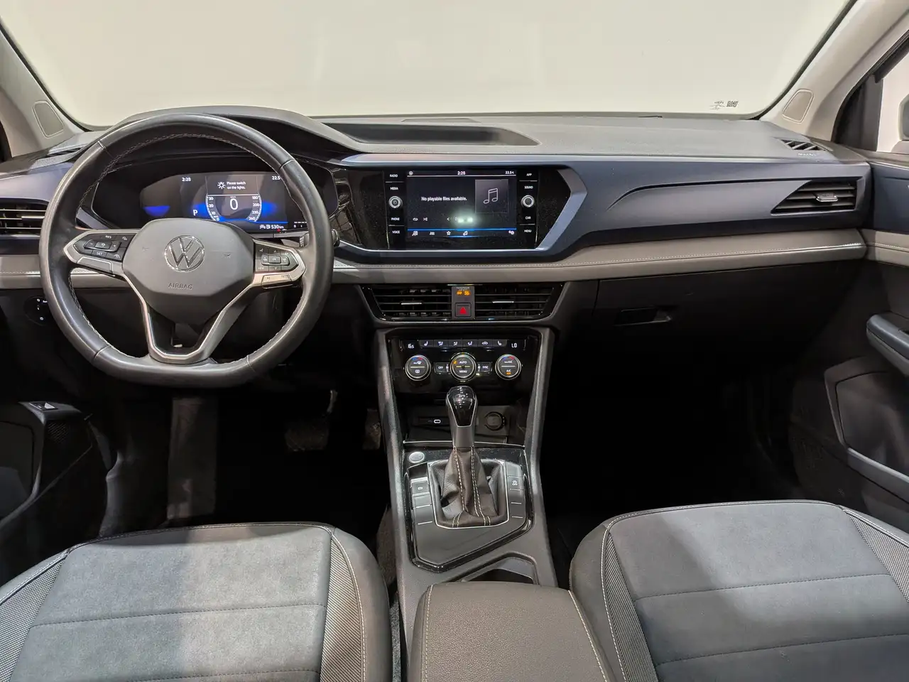 Volkswagen Taos снимка Volkswagen Taos