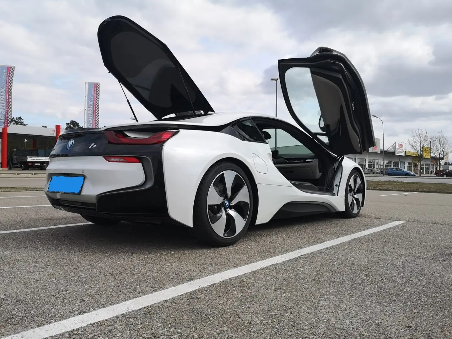 BMW i8 PHEV Range Extender - 2