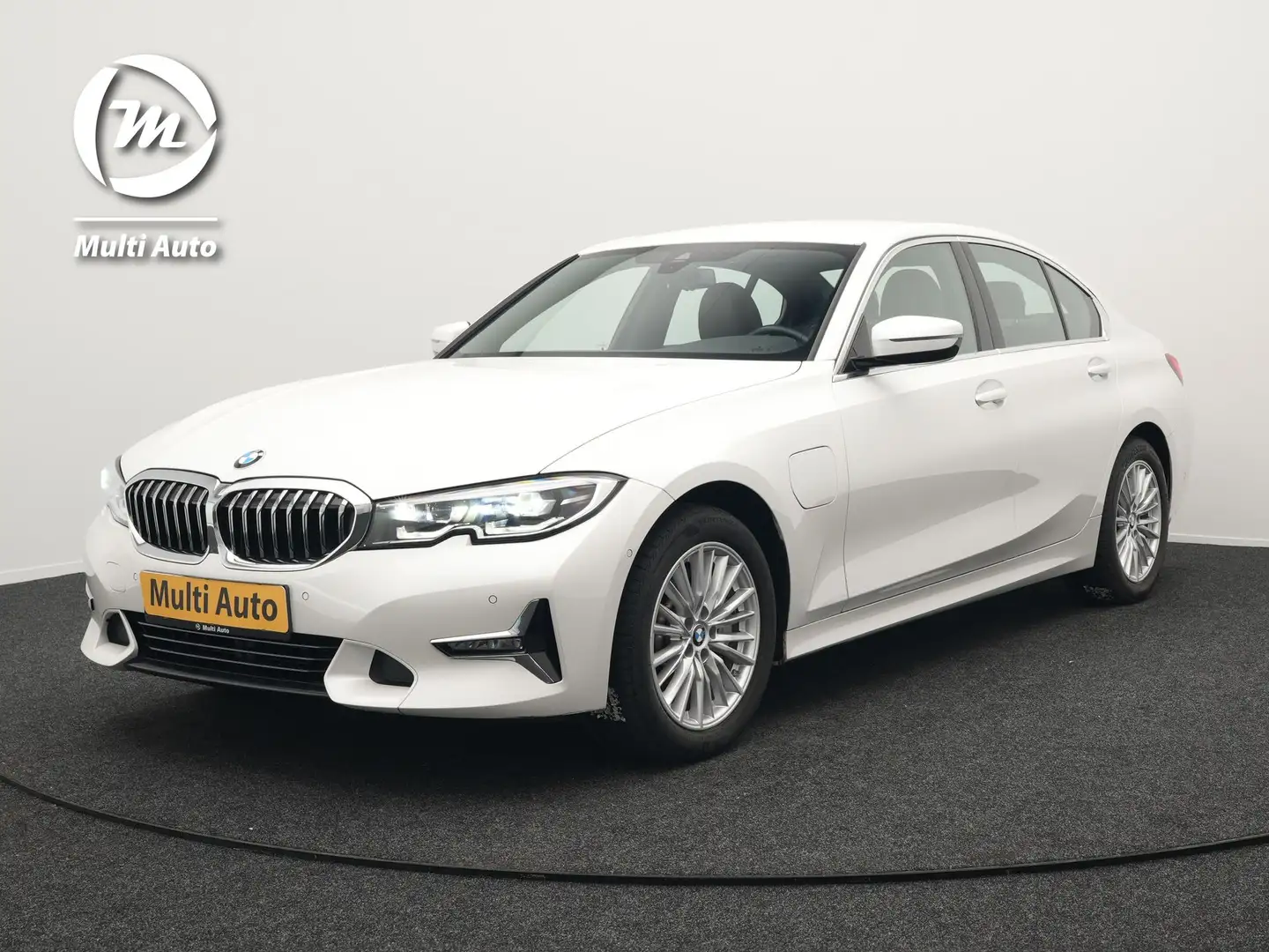 BMW 330 3-serie 330e Luxury Line Plug In Hybrid 293pk PHEV Blanc - 1