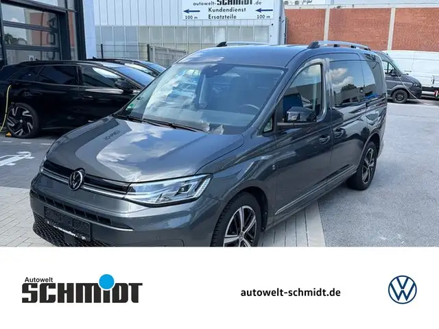 Volkswagen Caddy Maxi 1.5TSi DSG Style LED,Nav,AHK,Kamera,7 Sitze