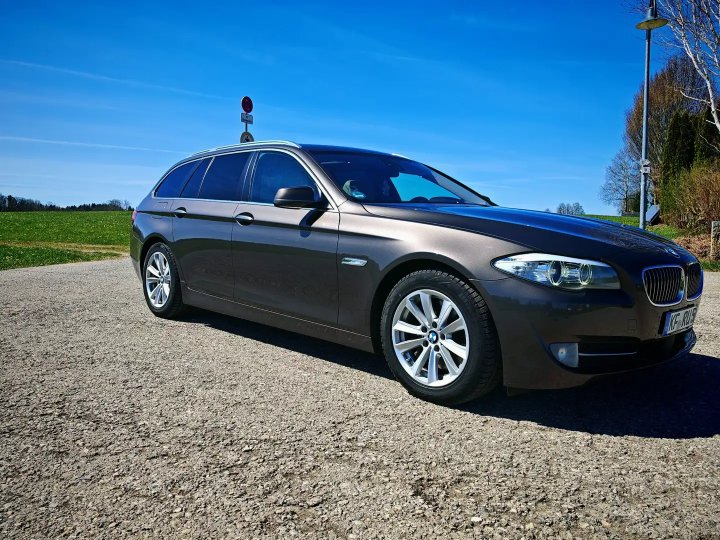 BMW 525 BMW 525d 3.0L 6-Zylinder – Top gepflegt! Kahverengi - 1