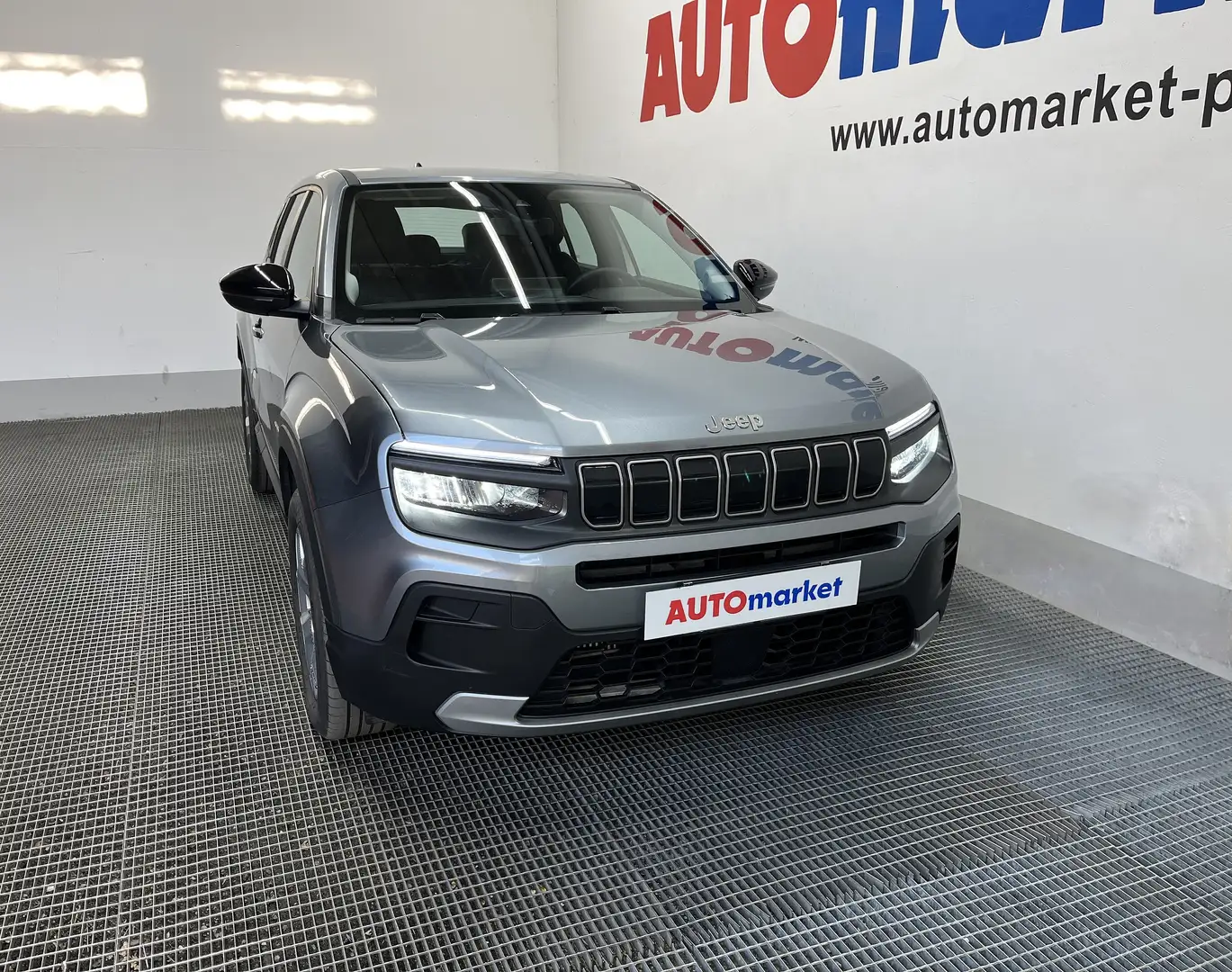 Jeep Avenger 1.2 turbo e-hybrid  Longitude  110cv Grigio - 2