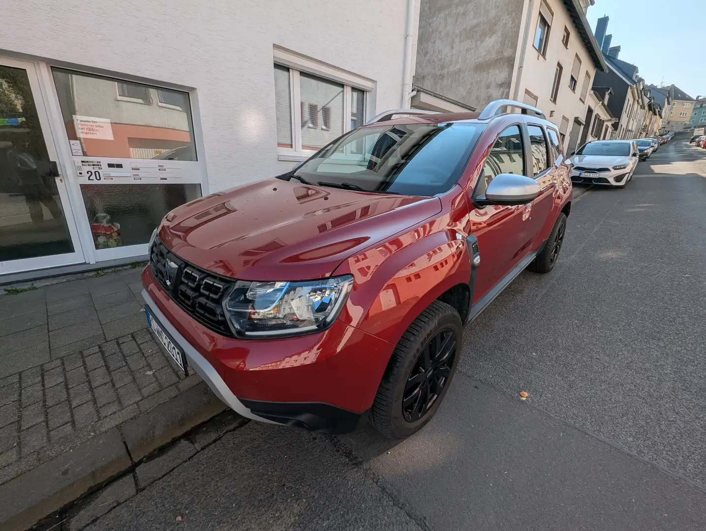 Dacia Duster TCe 150 4WD GPF Sondermodell Adventure Rojo - 2