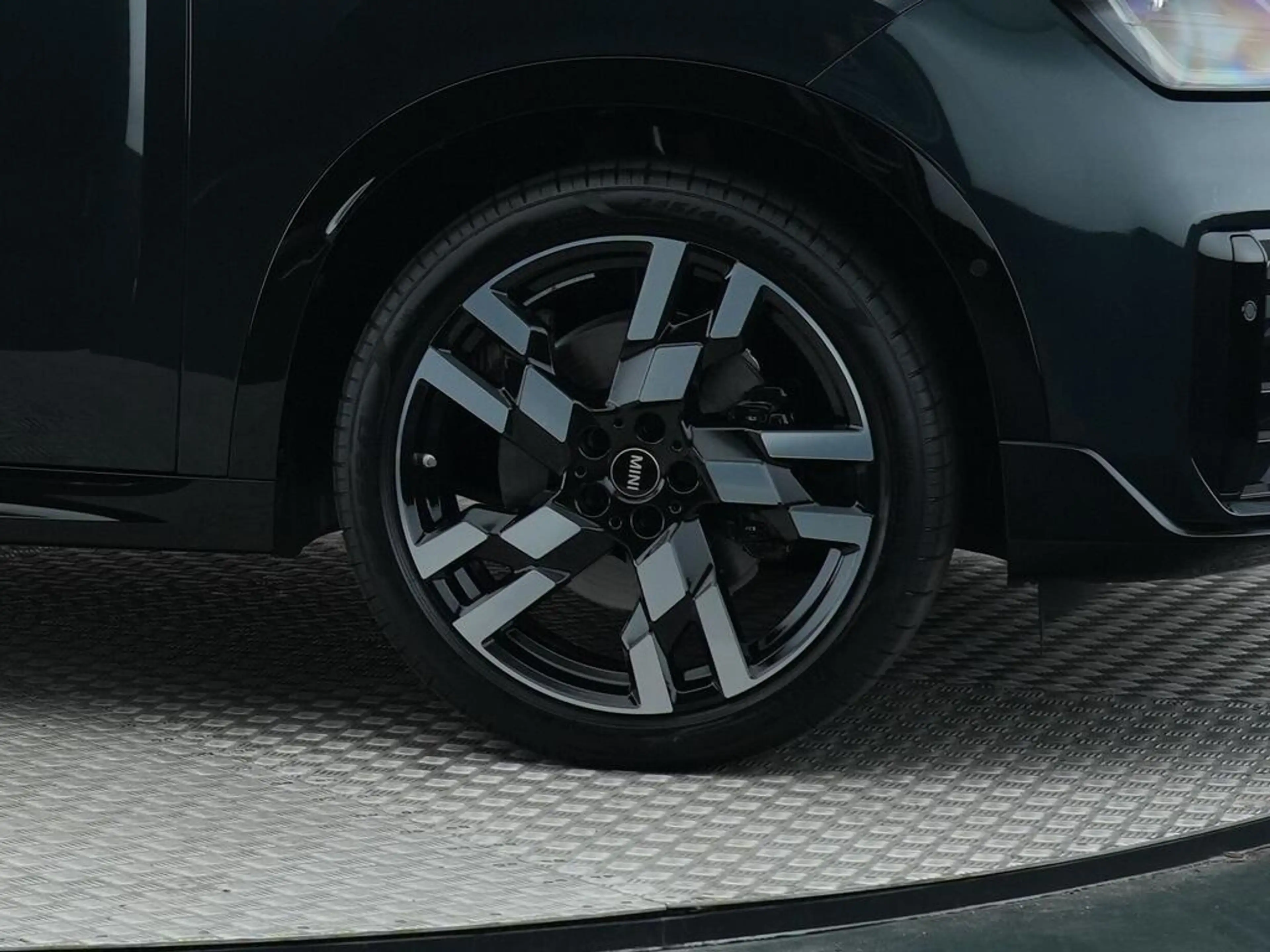 MINI John Cooper Works Countryman 1.5 C XL — photo 14