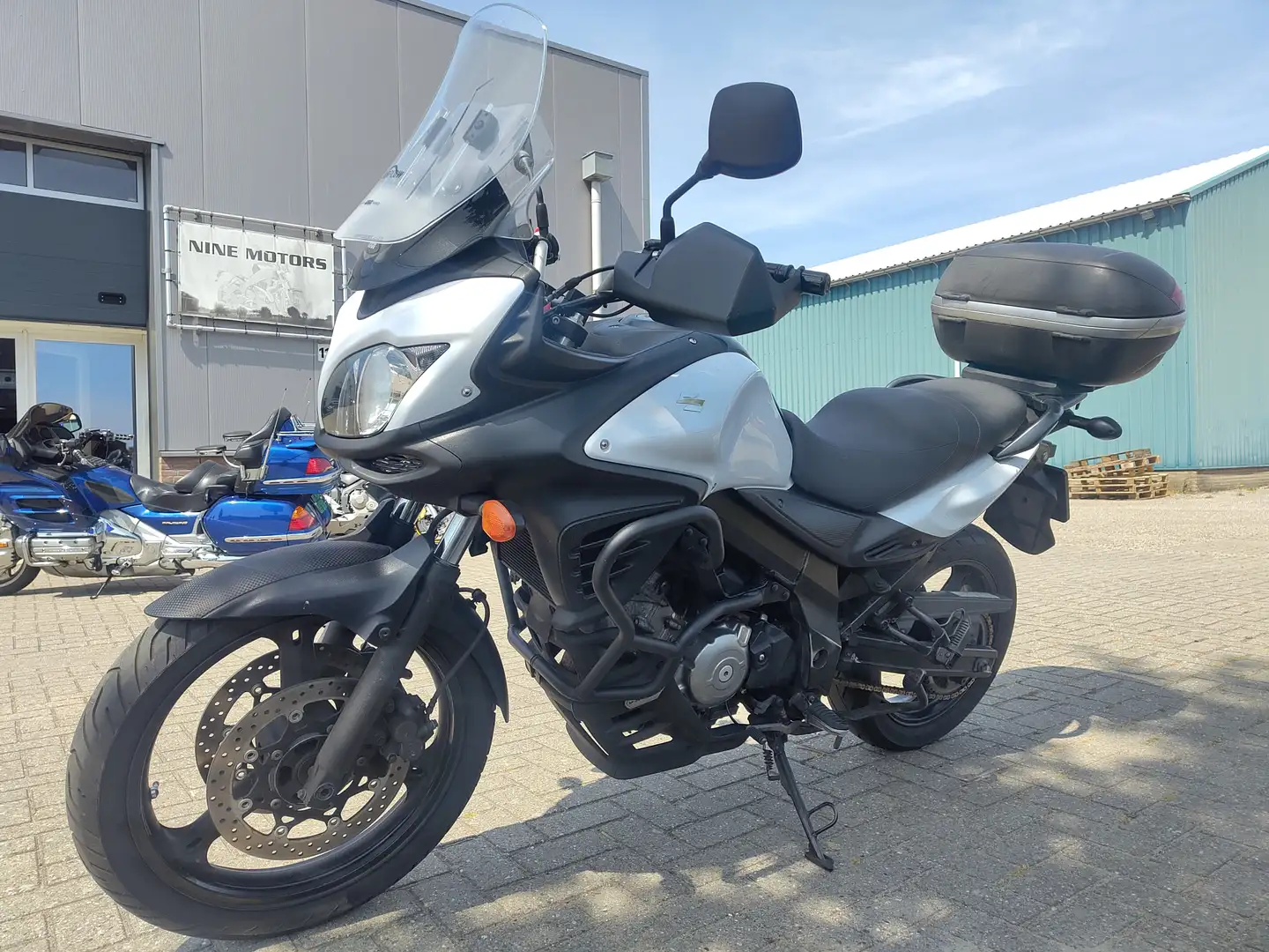 Suzuki V-Strom 650 DL650 VSTROM Wit - 2