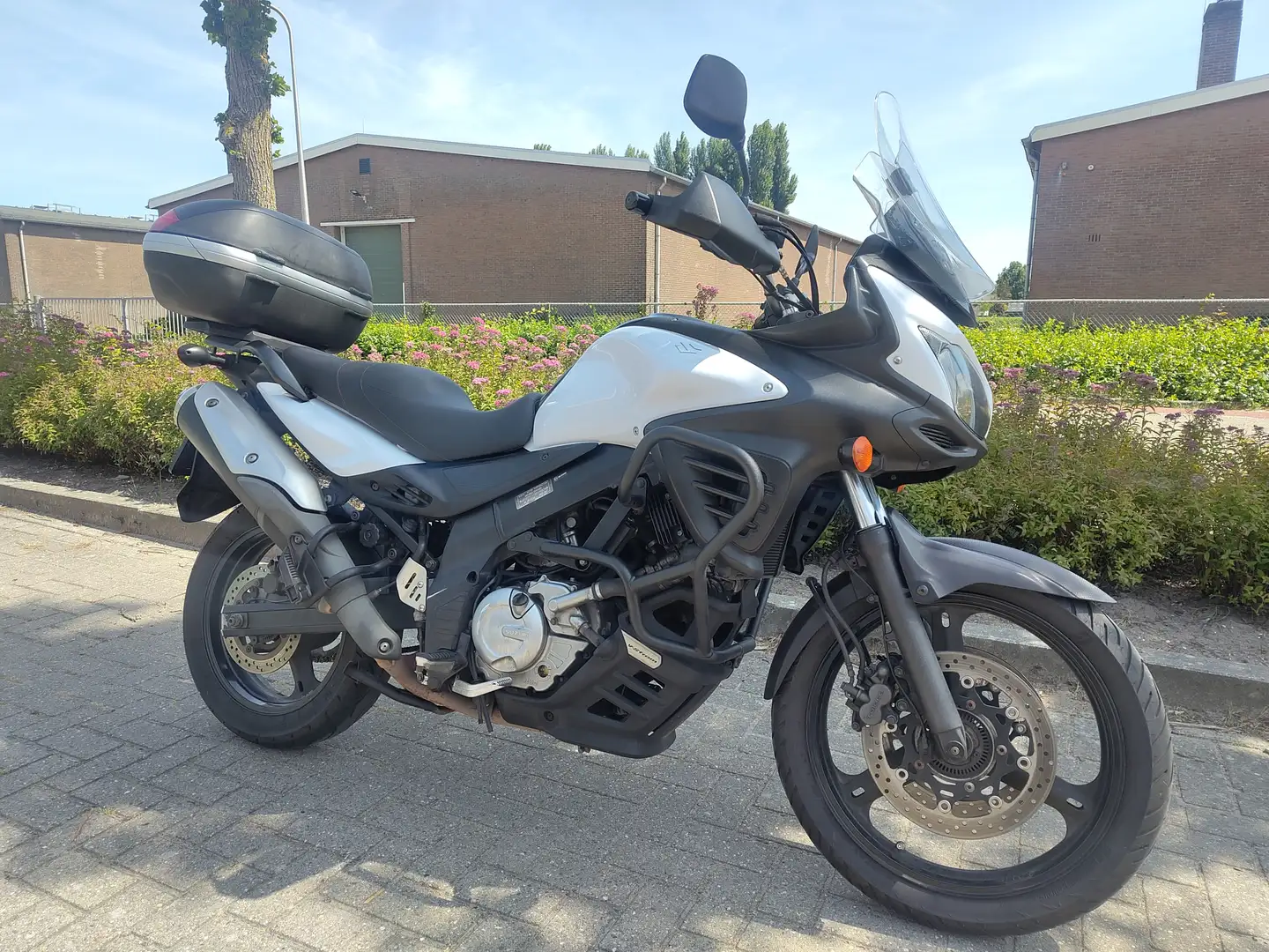Suzuki V-Strom 650 DL650 VSTROM Wit - 1
