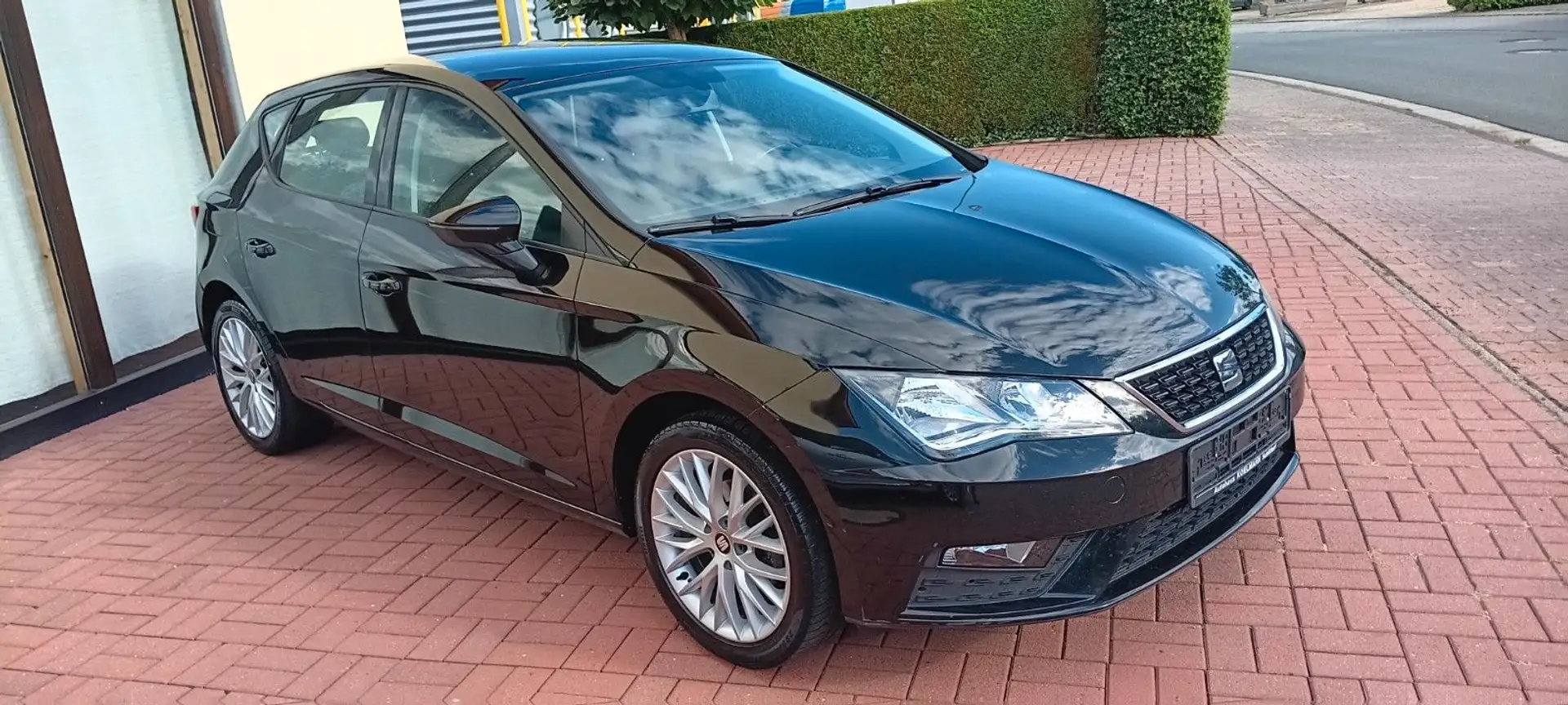 SEAT Leon Style "17" LM/Modellpflege/Scheckheft Schwarz - 1