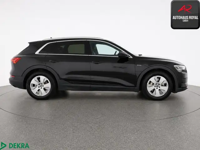 Audi E-Tron view 6