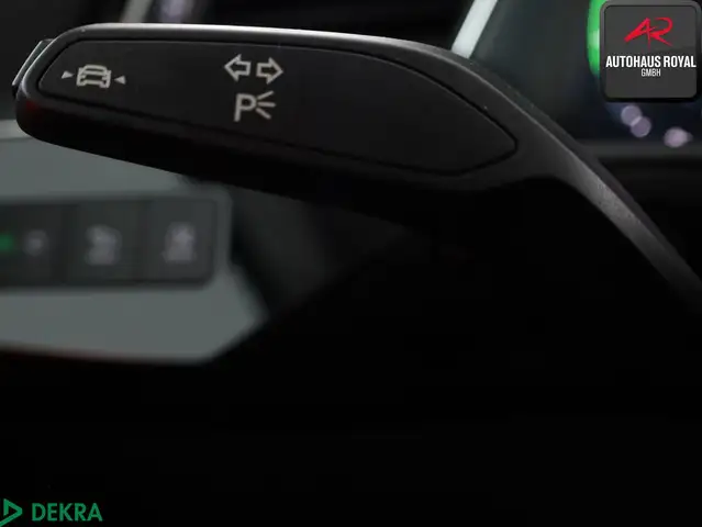 Audi E-Tron view 24