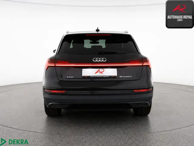 Audi E-Tron view 4