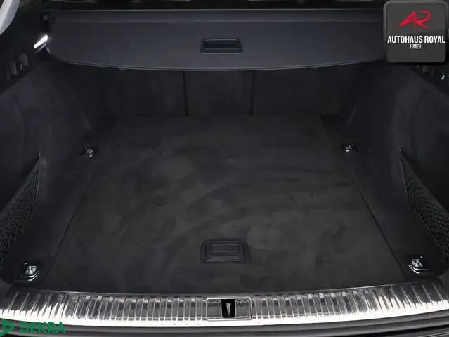 Audi E-Tron view 13