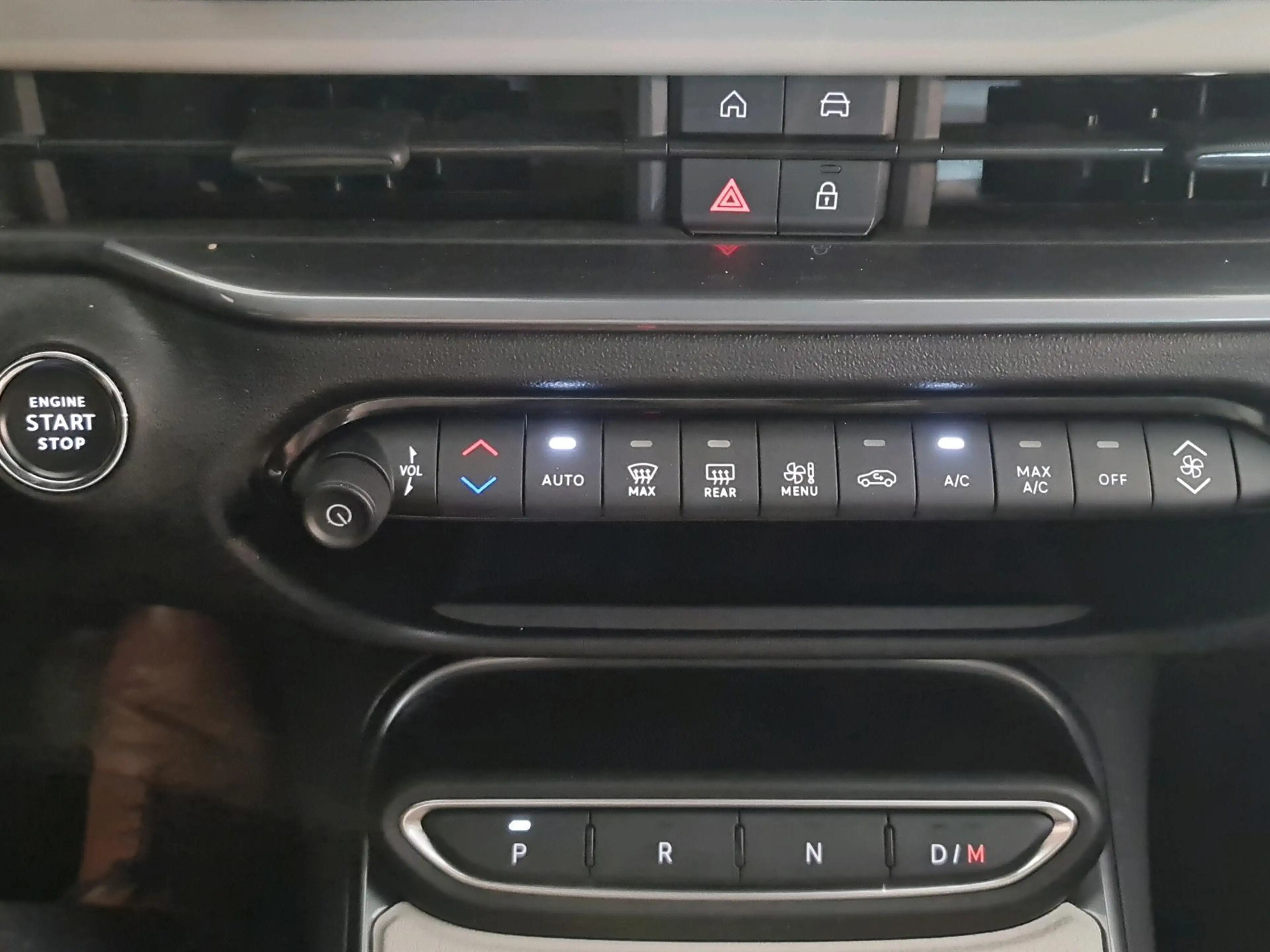 Fiat 600 1.2 Hybrid La Prima | Achteruitrijcamera | Apple C — photo 15
