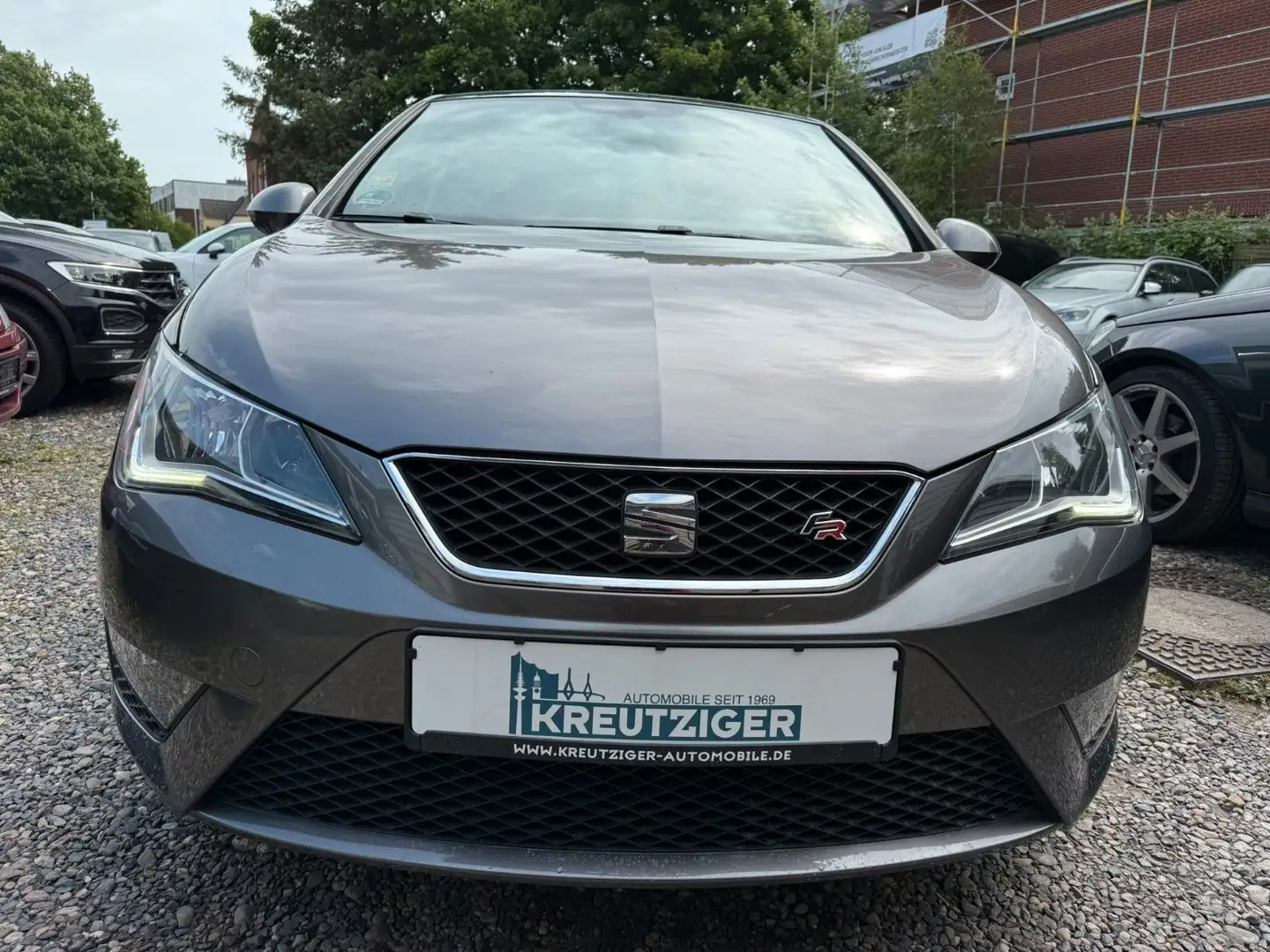 SEAT Ibiza 1.0 EcoTSI Start&Stop 70kW FR Gris - 2