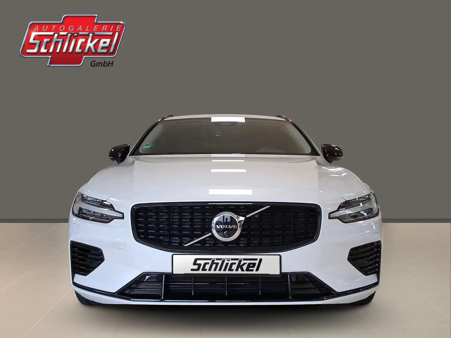 Volvo V60 T6 Plus Dark Recharge Plug-In Hybrid AWD Weiß - 2