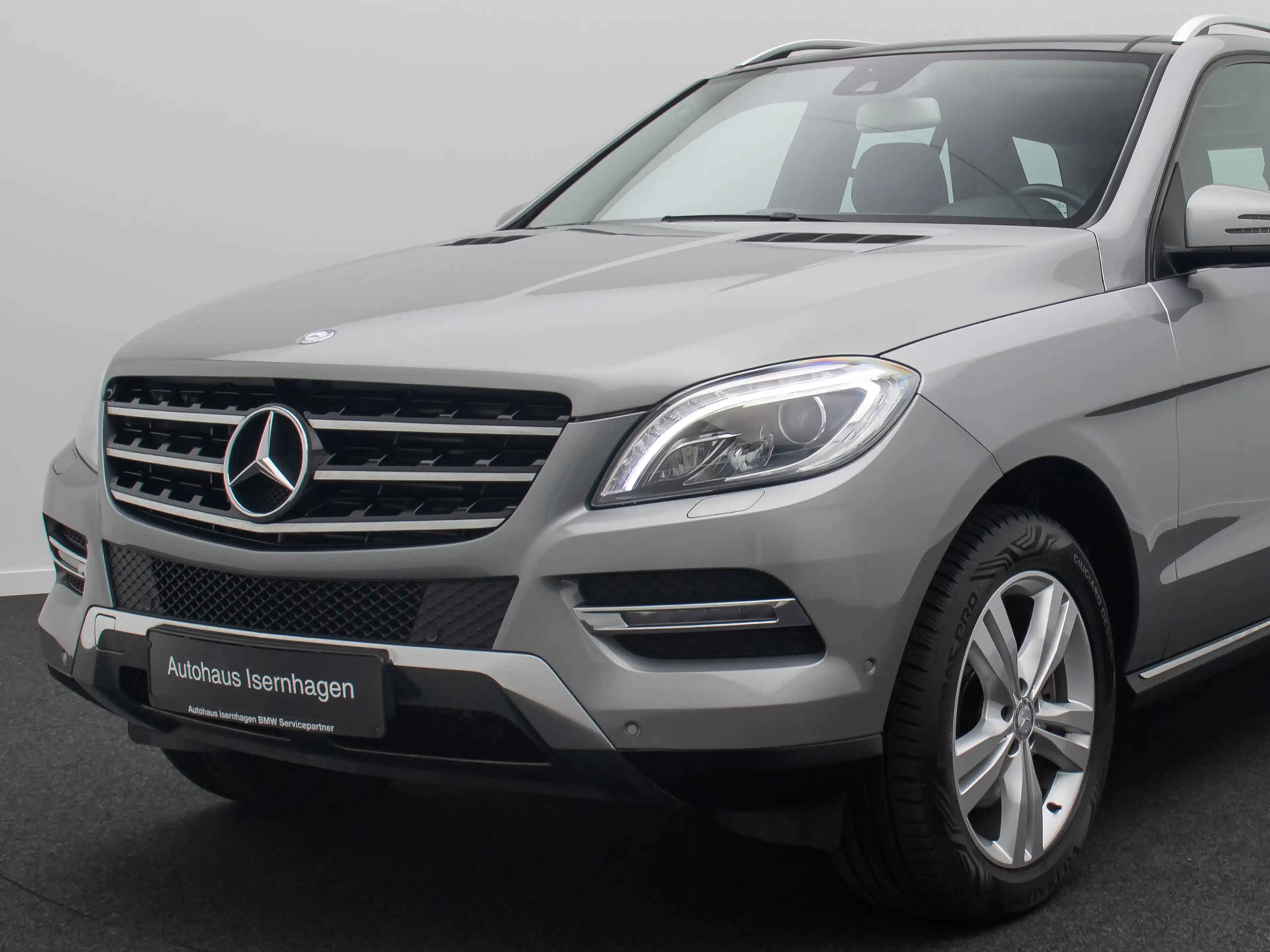 Mercedes-Benz ML 350 CDI BlueTec Bi-Xenon AHK ParkAss Panorama — photo 15