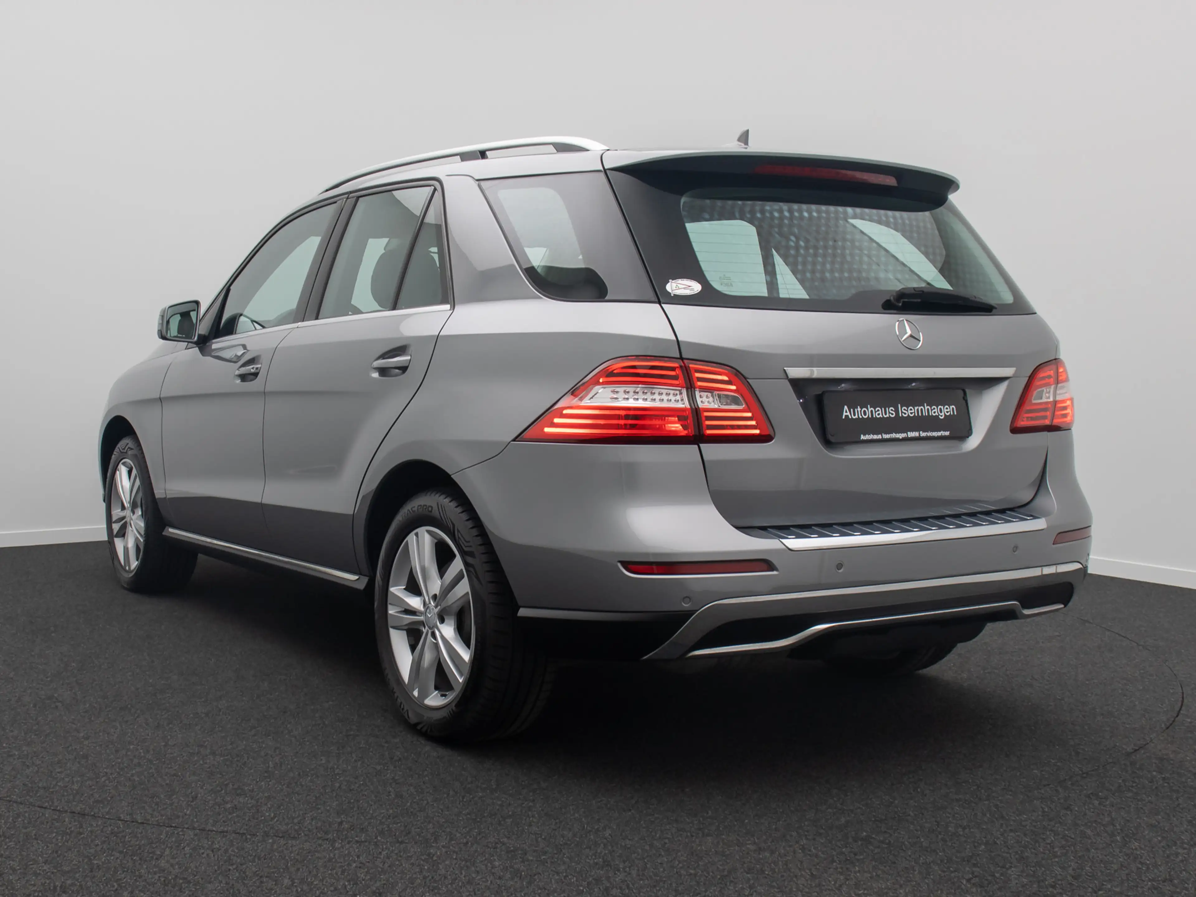 Mercedes-Benz ML 350 CDI BlueTec Bi-Xenon AHK ParkAss Panorama — photo 9