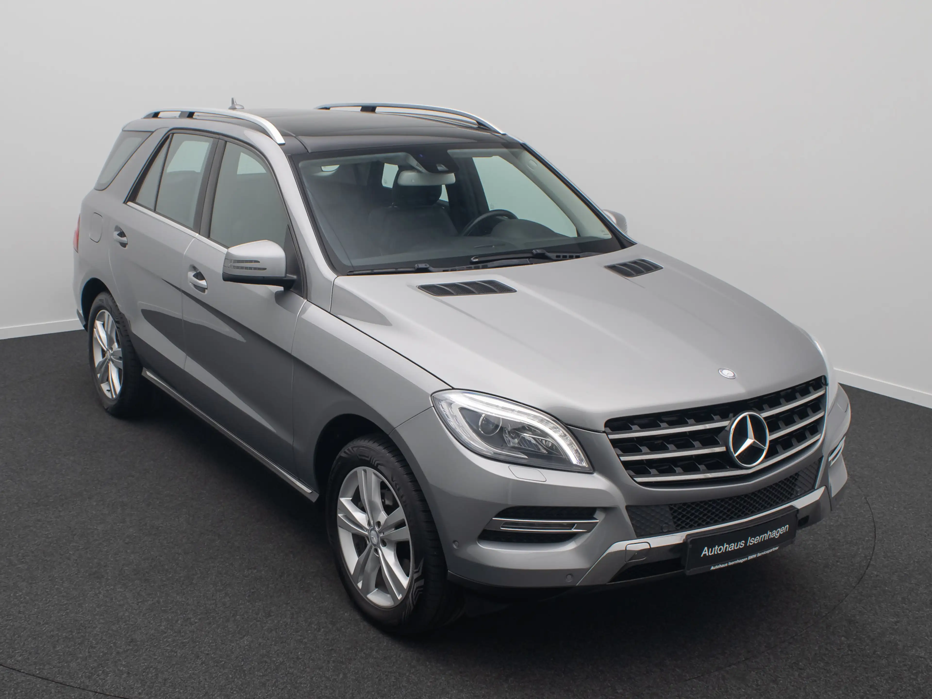 Mercedes-Benz ML 350 CDI BlueTec Bi-Xenon AHK ParkAss Panorama — photo 3