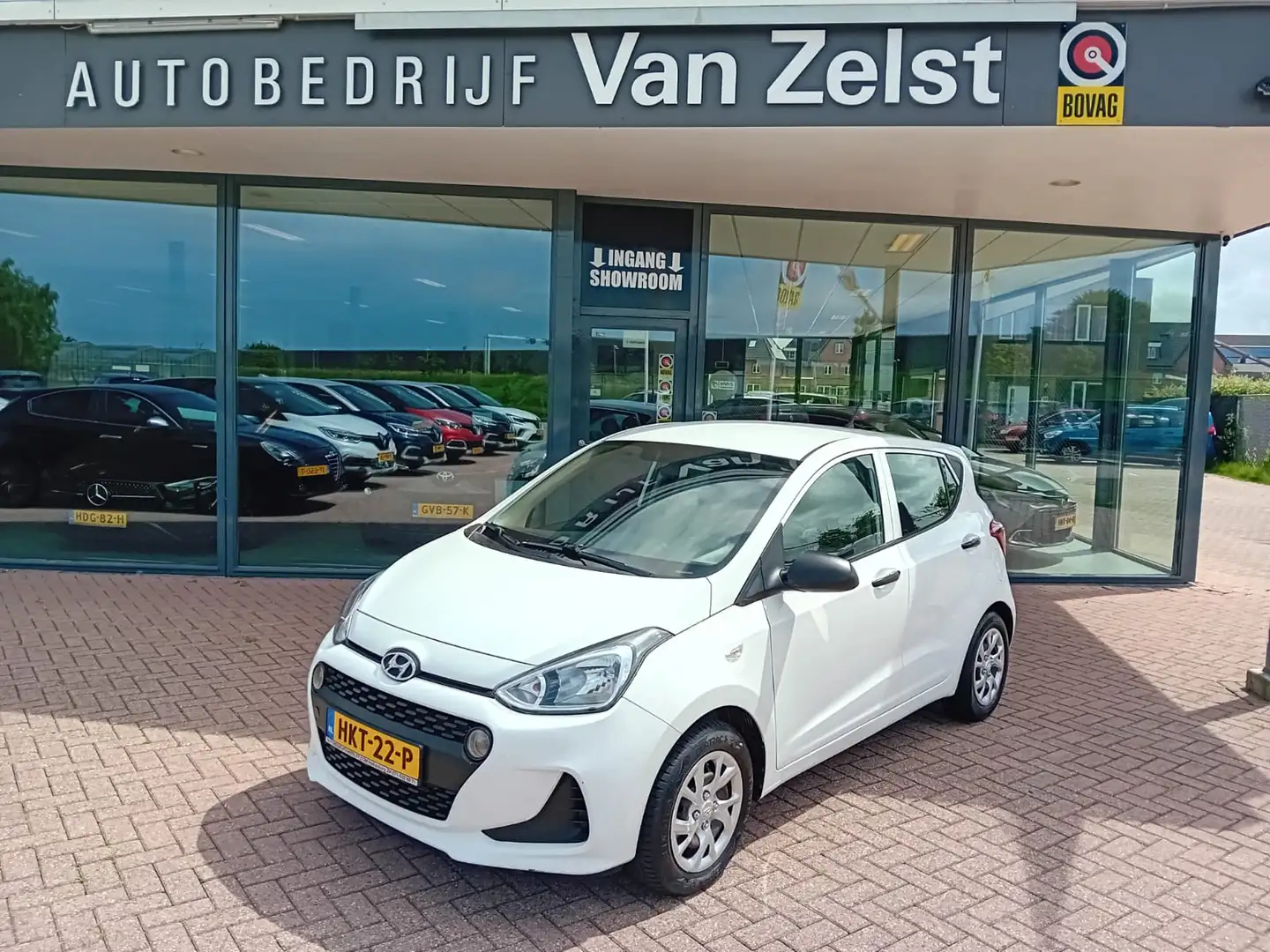 Hyundai i10 1.0i i-Motion Automaat, Airco, Multimedia systeem, Blanc - 1