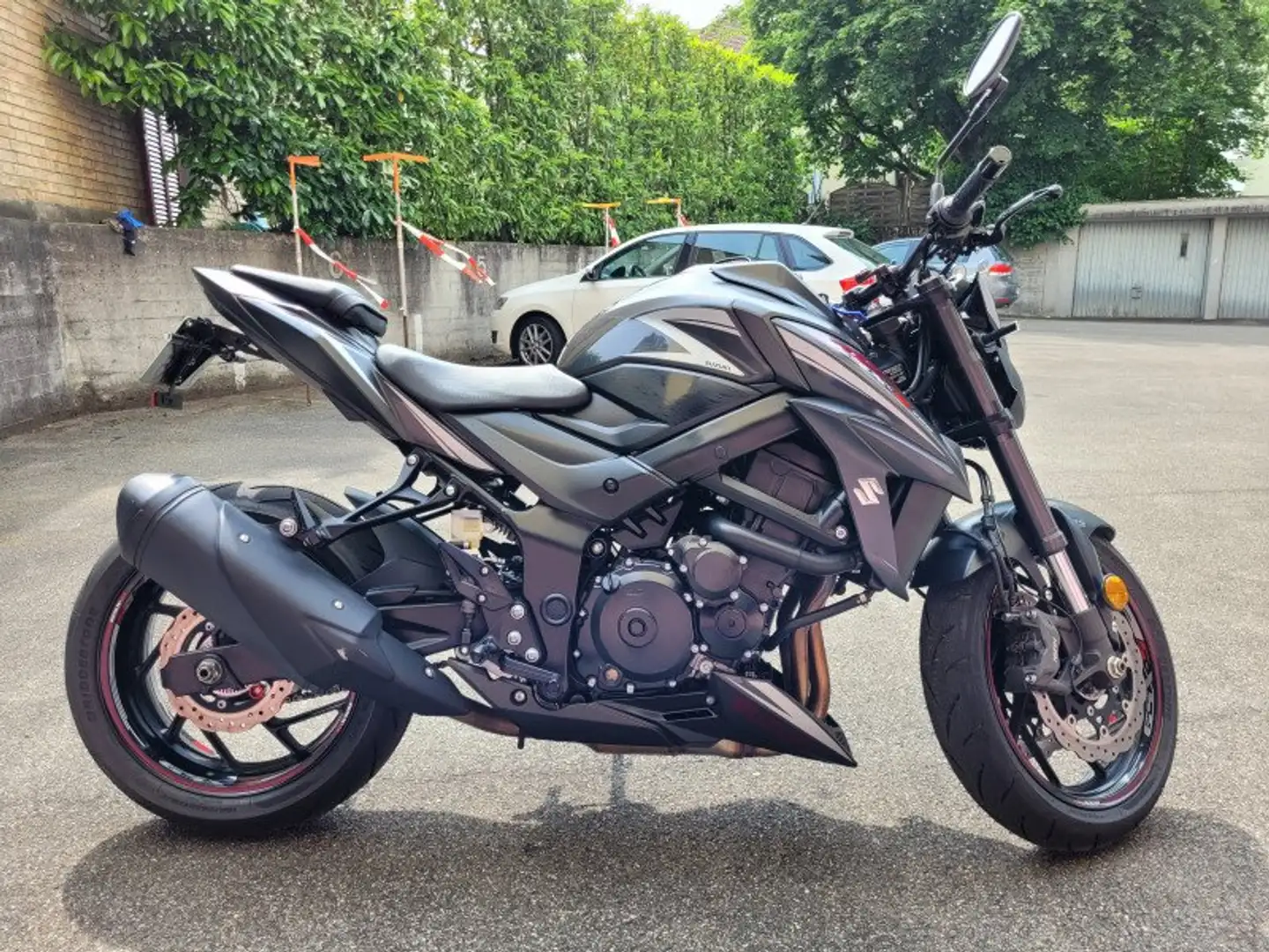 Suzuki GSX-S 750 Noir - 2