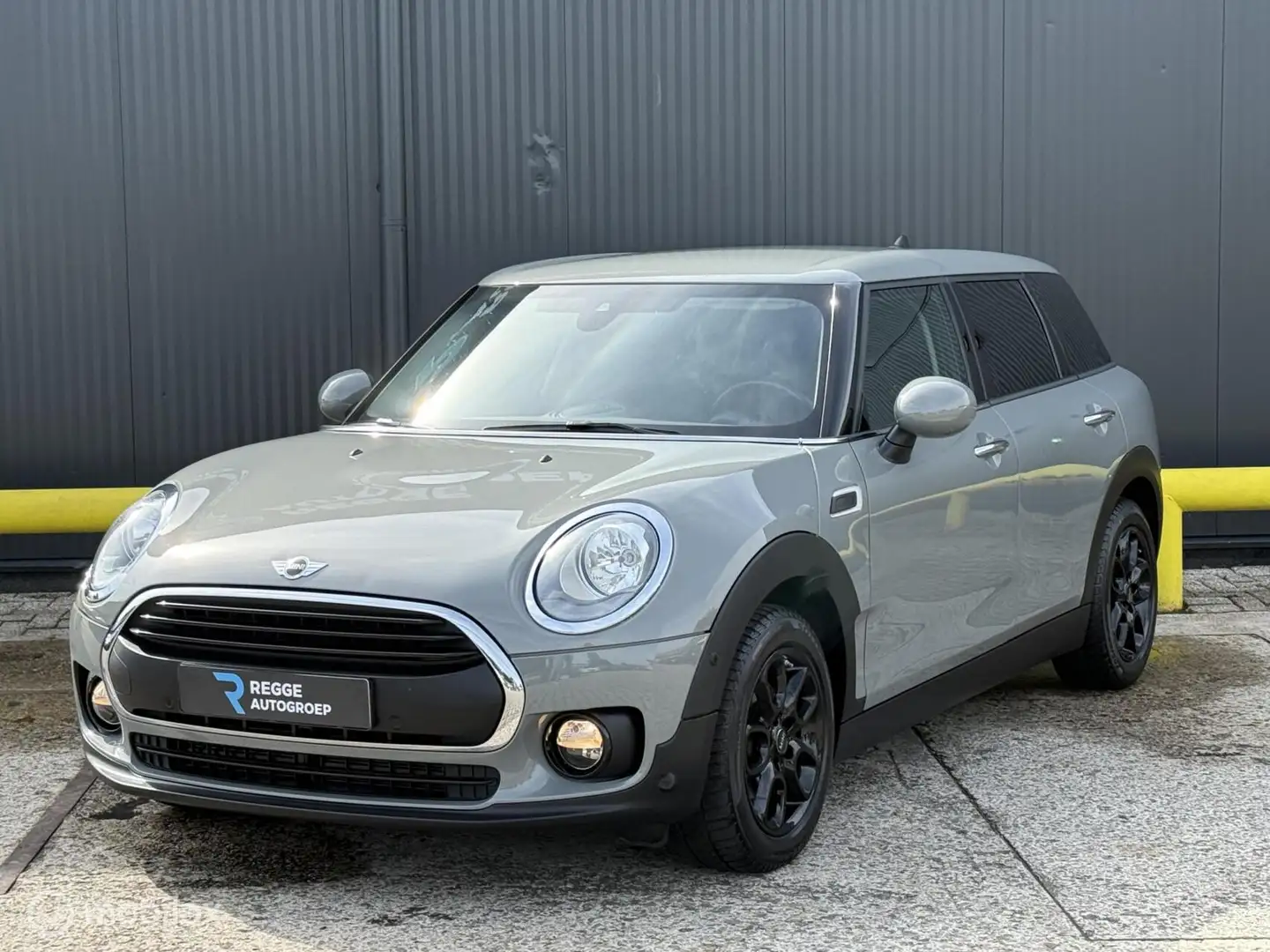 MINI Cooper Clubman 1.5 | NIEUWSTAAT | NAVI | PDC | ECC Grau - 1